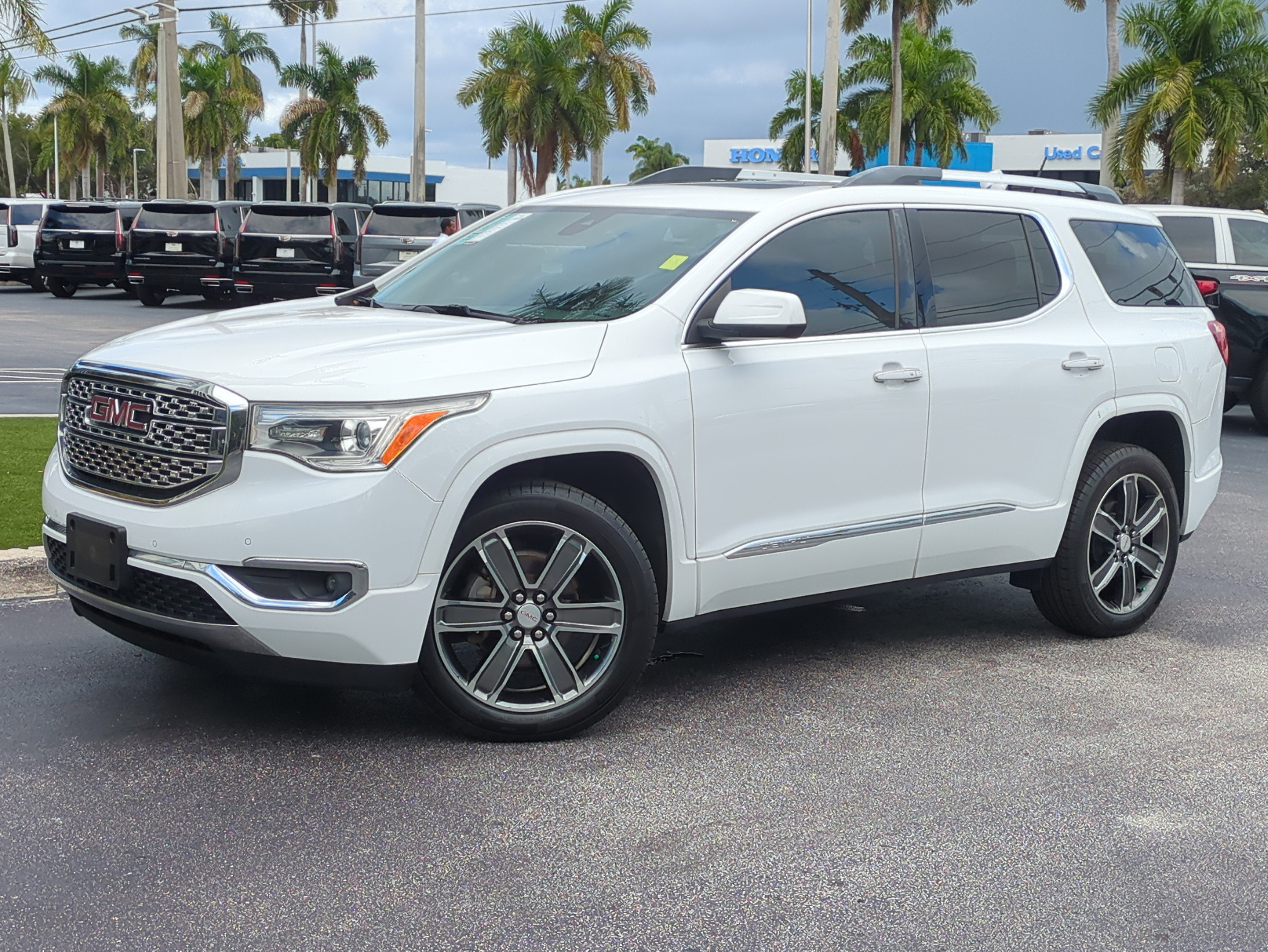 2019 GMC Acadia Denali