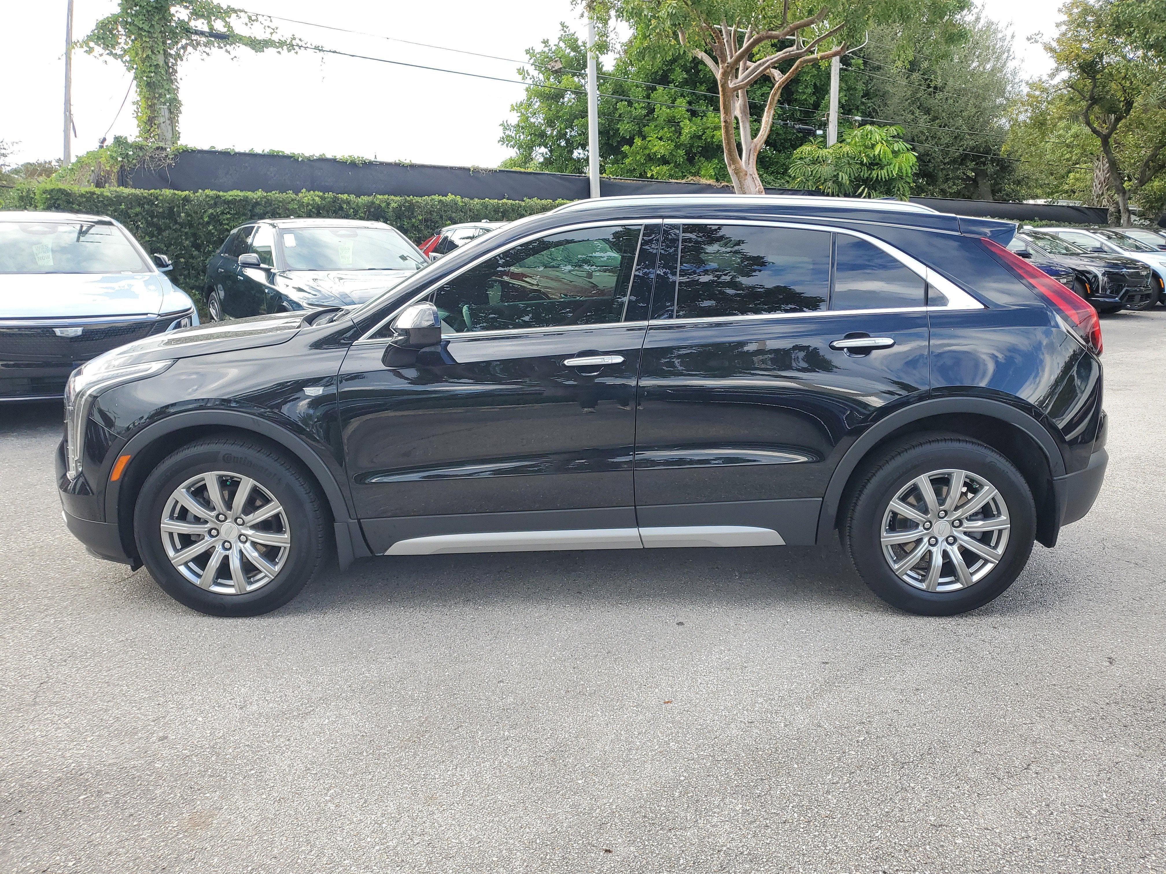 2020 Cadillac XT4 Premium Luxury