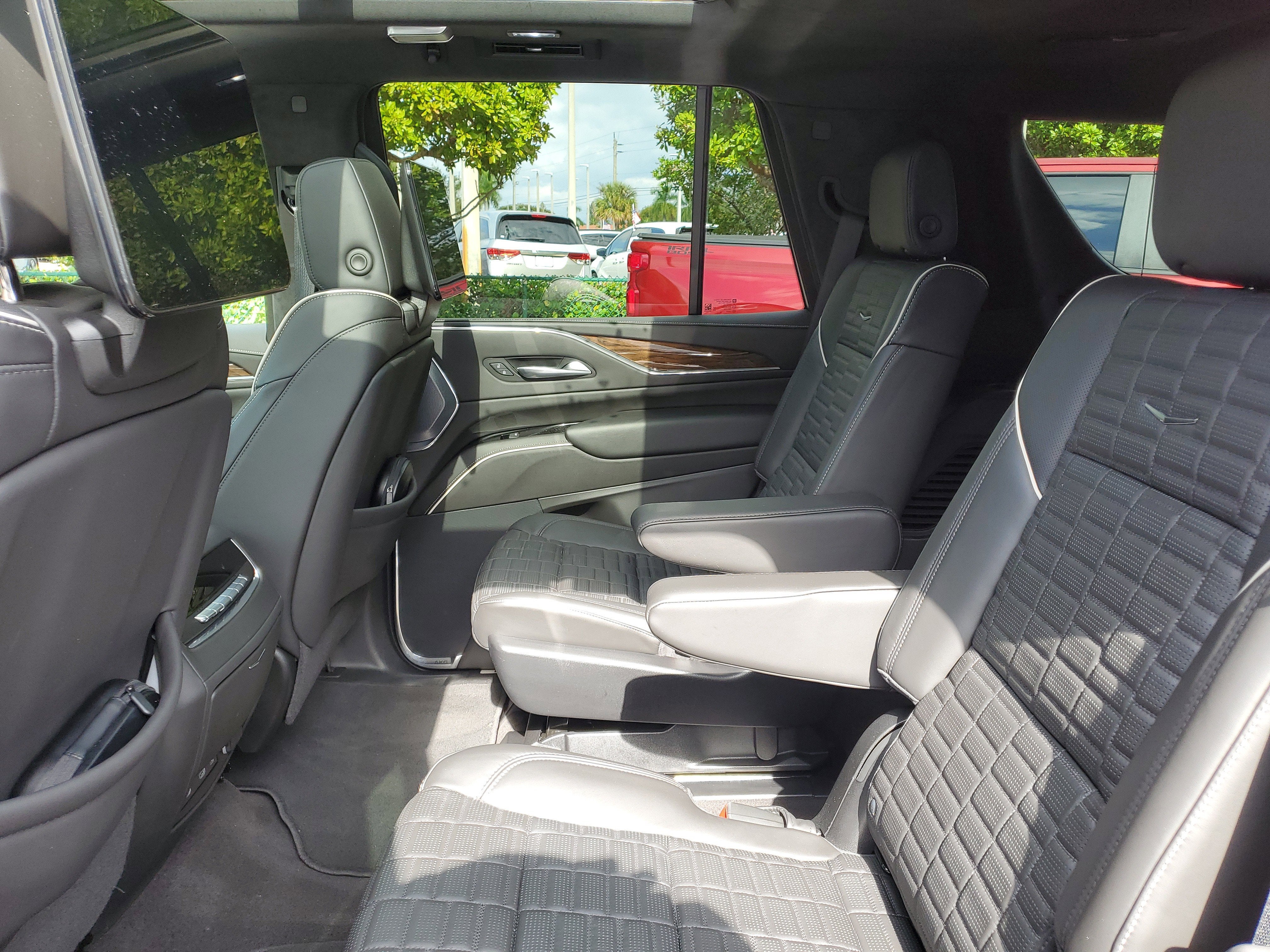 2024 Cadillac Escalade Premium Luxury Platinum