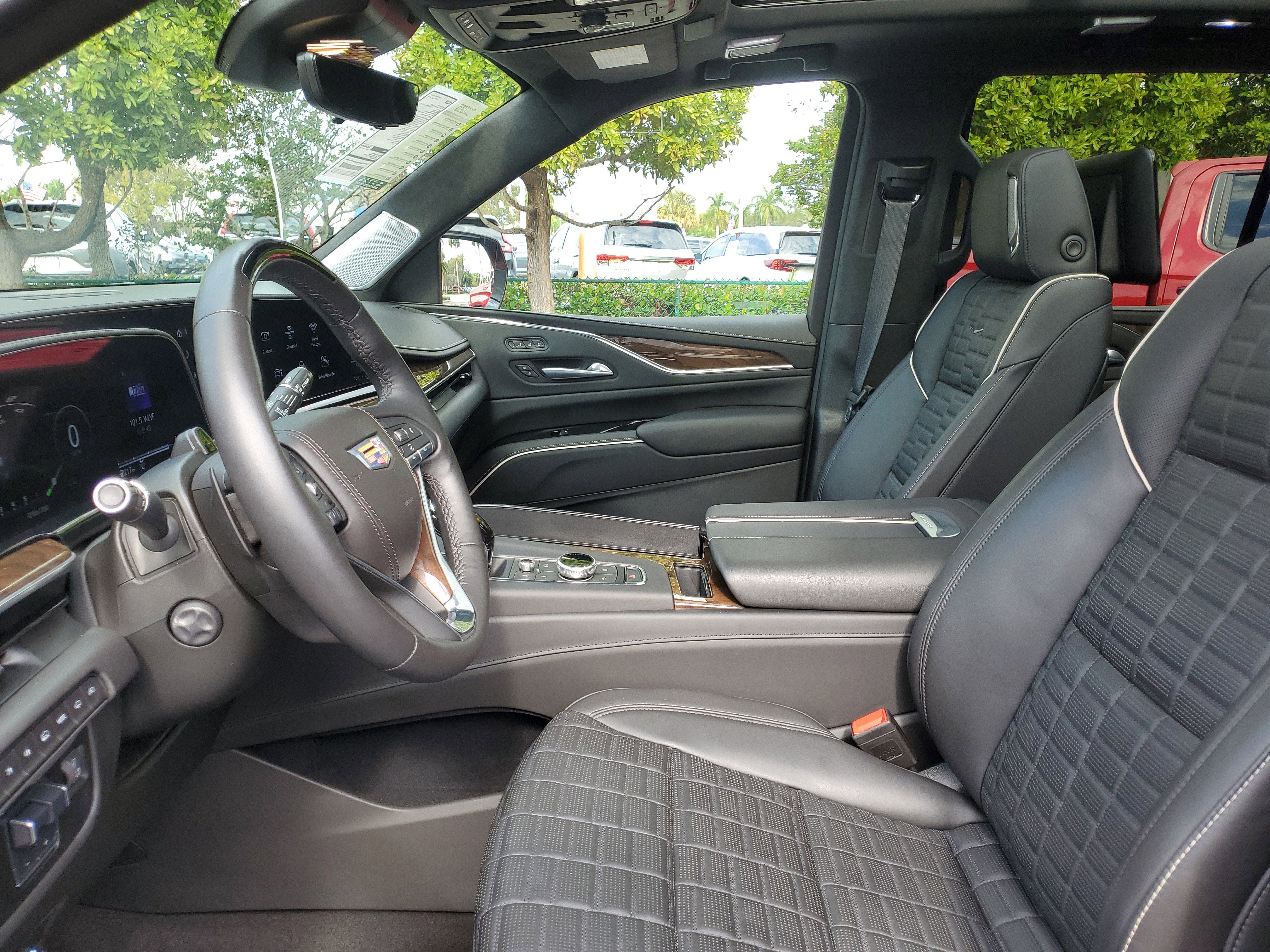 2024 Cadillac Escalade Premium Luxury Platinum