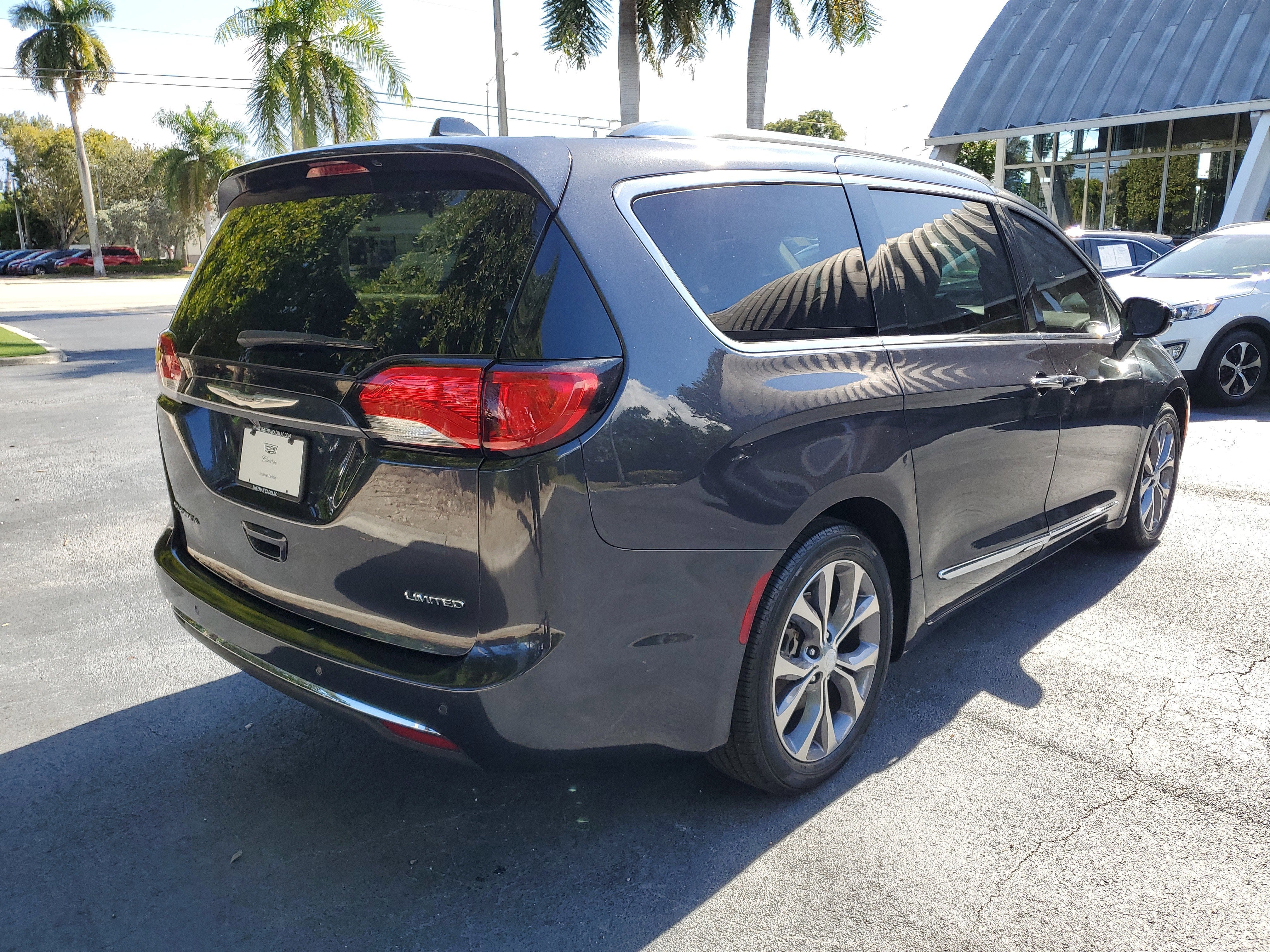 2020 Chrysler Pacifica Limited