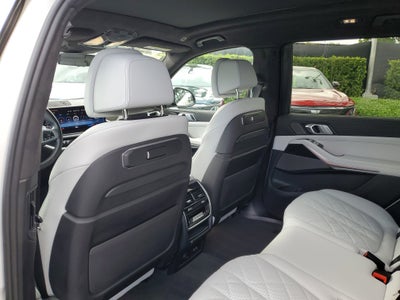 2023 BMW X7 xDrive40i
