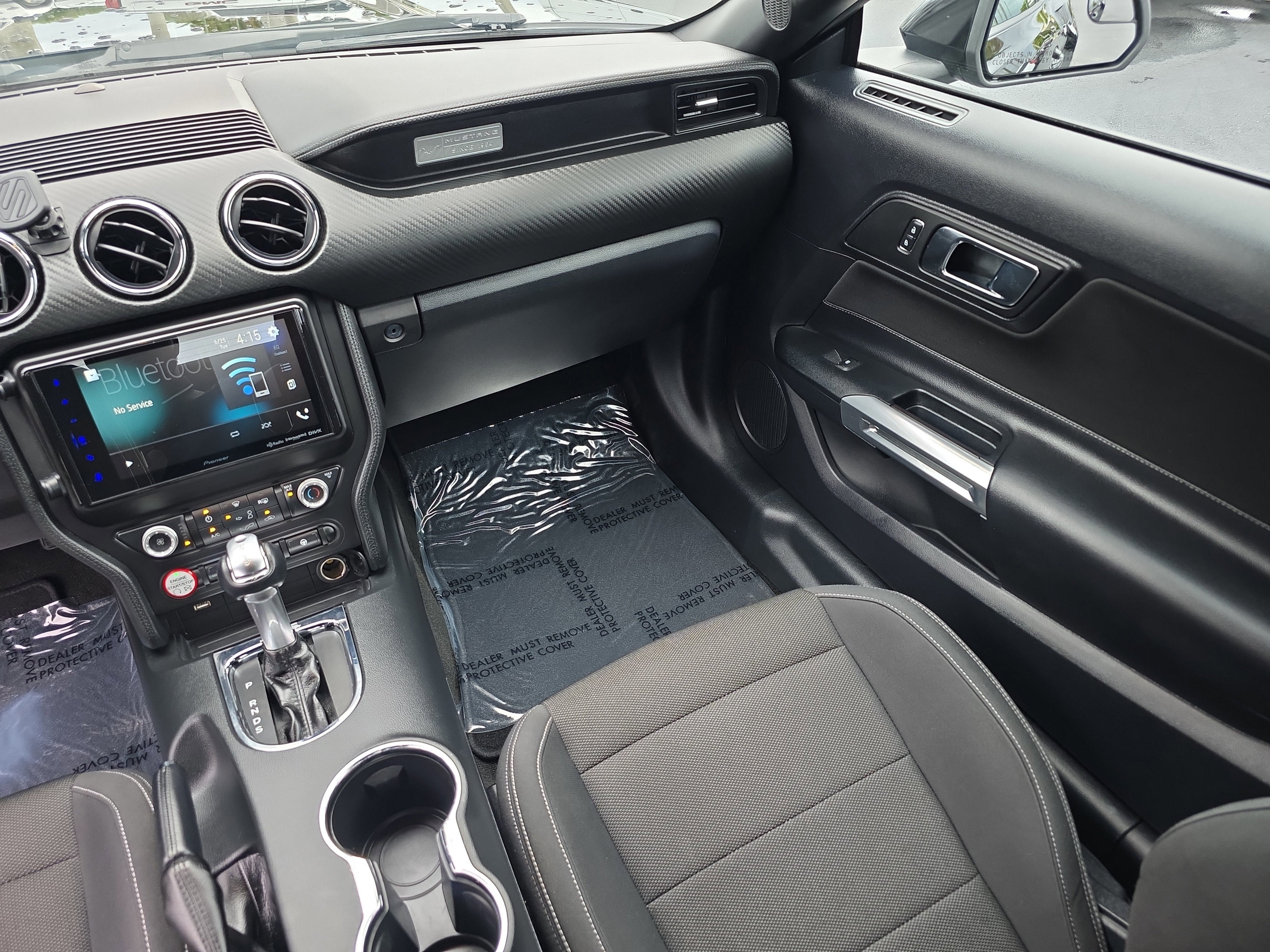 2015 Ford Mustang V6