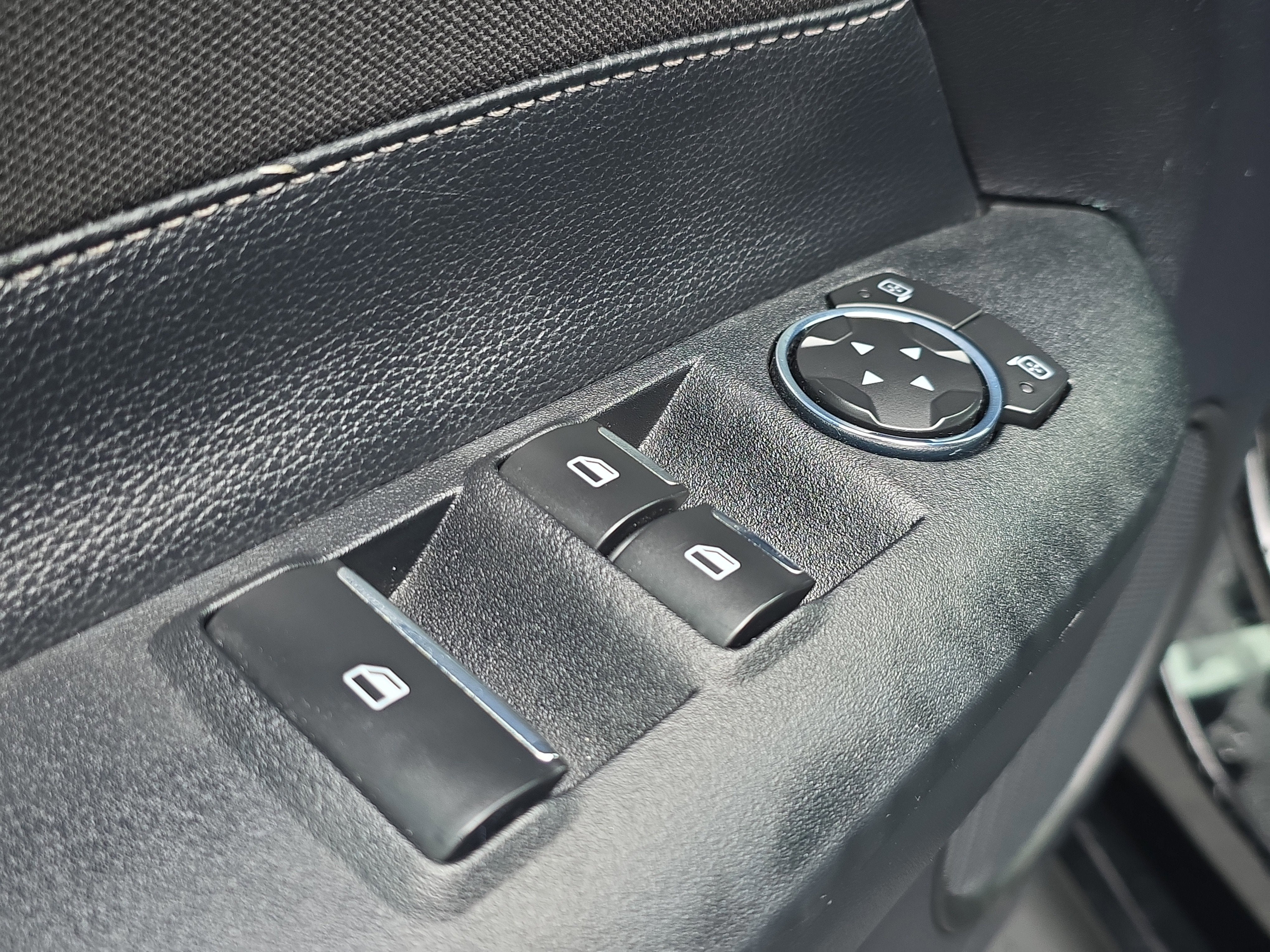 2015 Ford Mustang V6