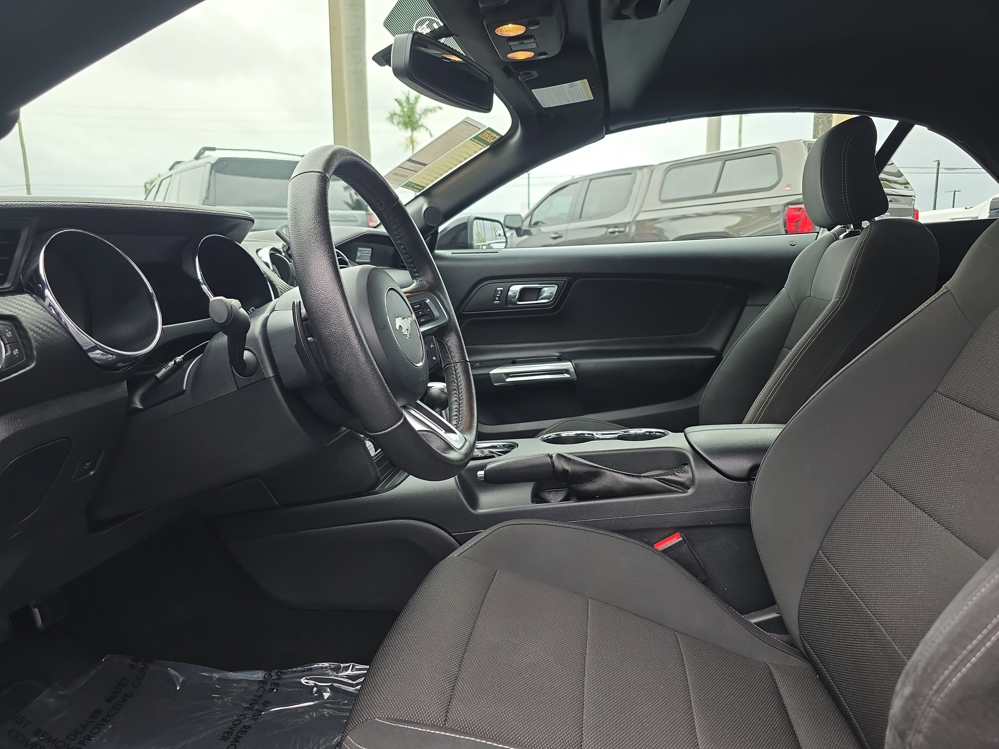 2015 Ford Mustang V6