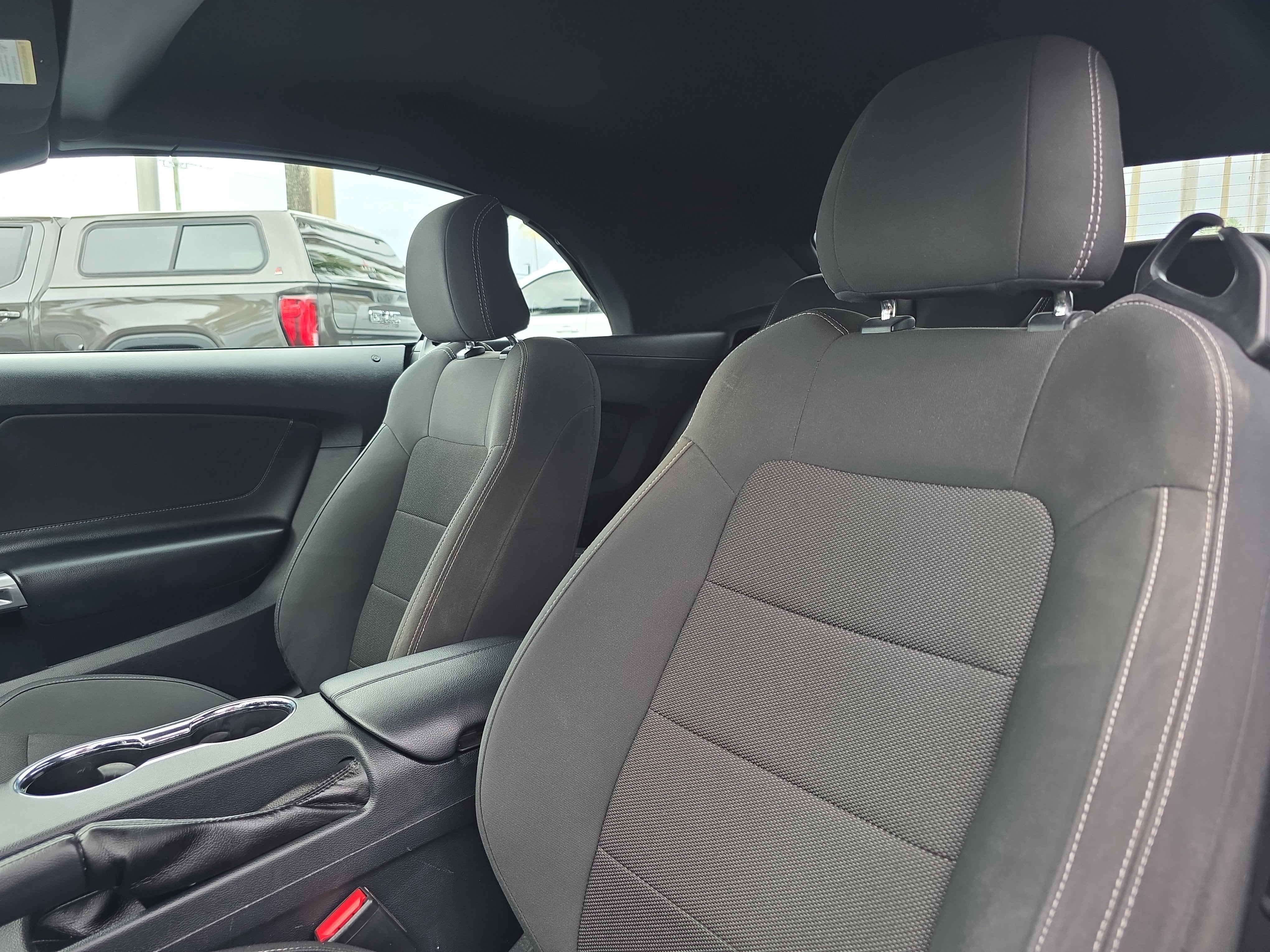 2015 Ford Mustang V6