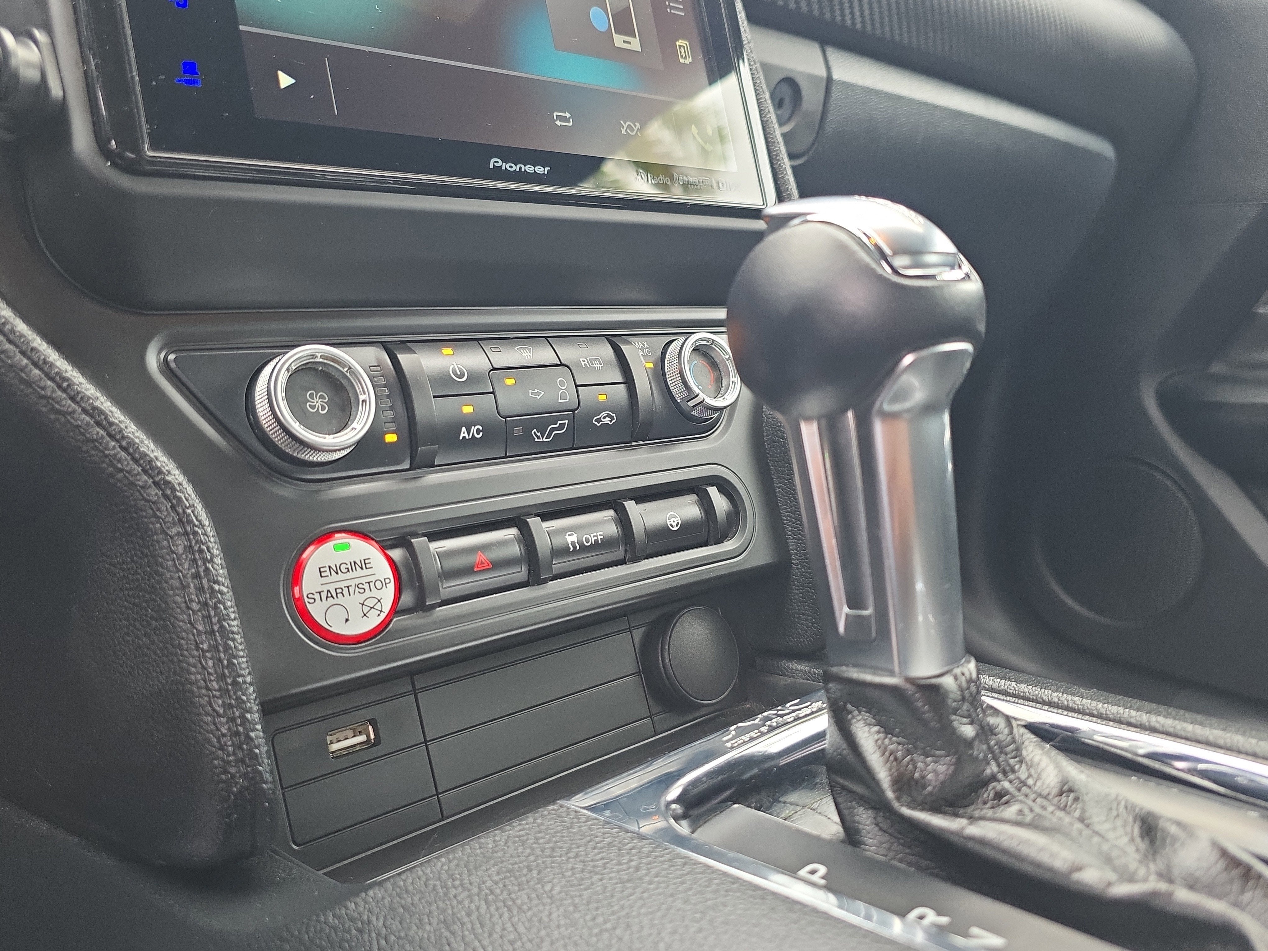 2015 Ford Mustang V6