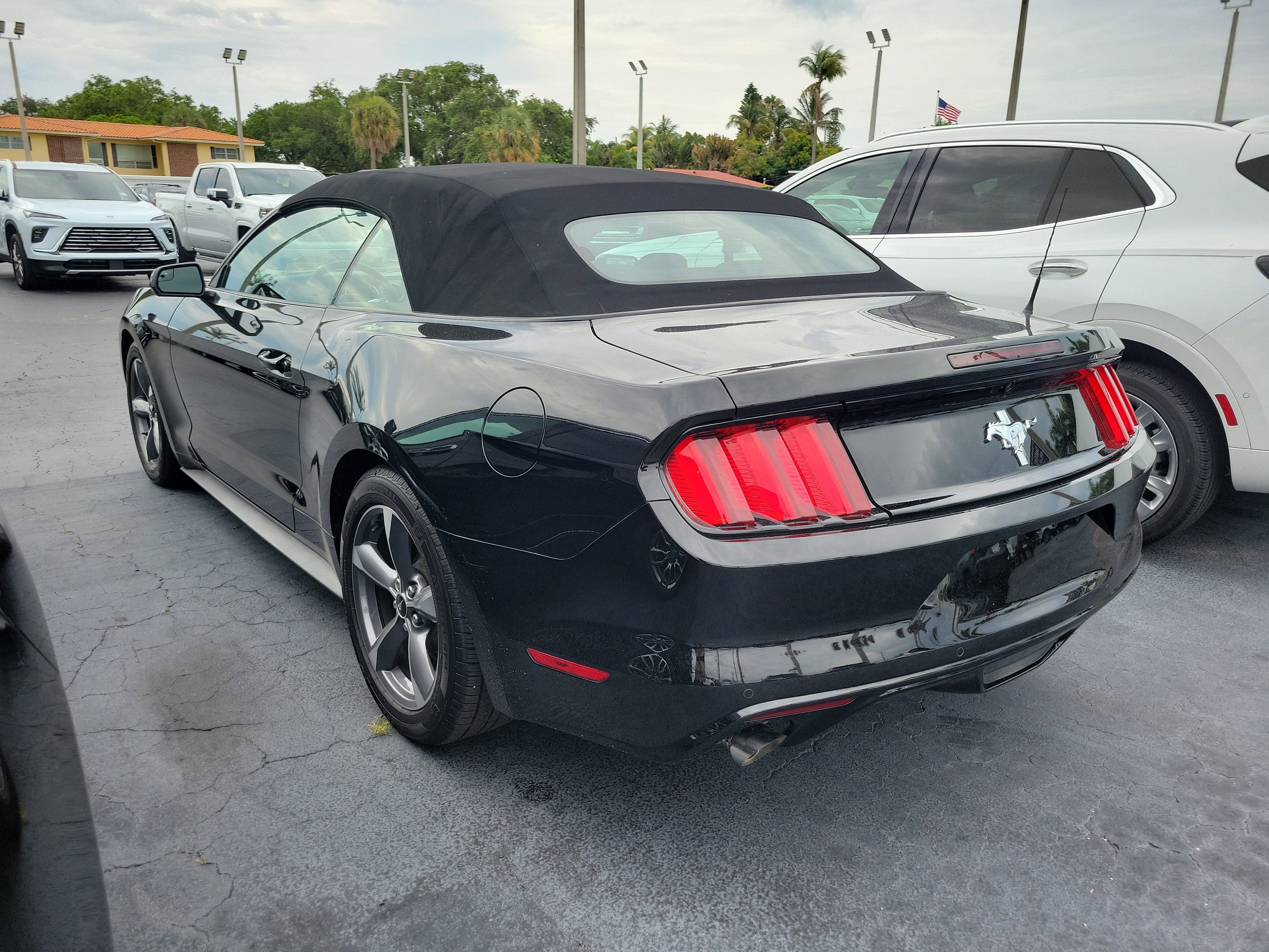 2015 Ford Mustang V6