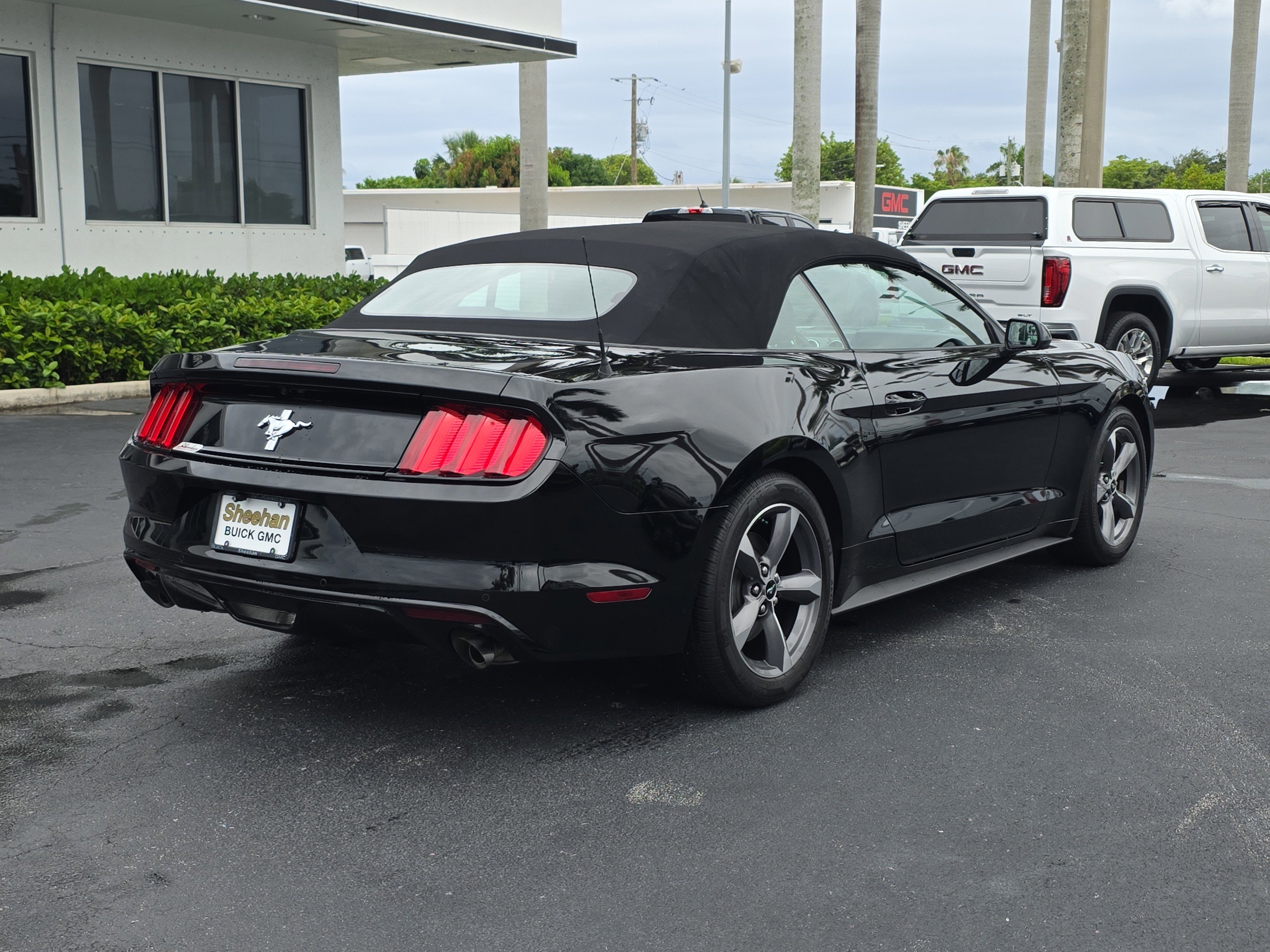 2015 Ford Mustang V6