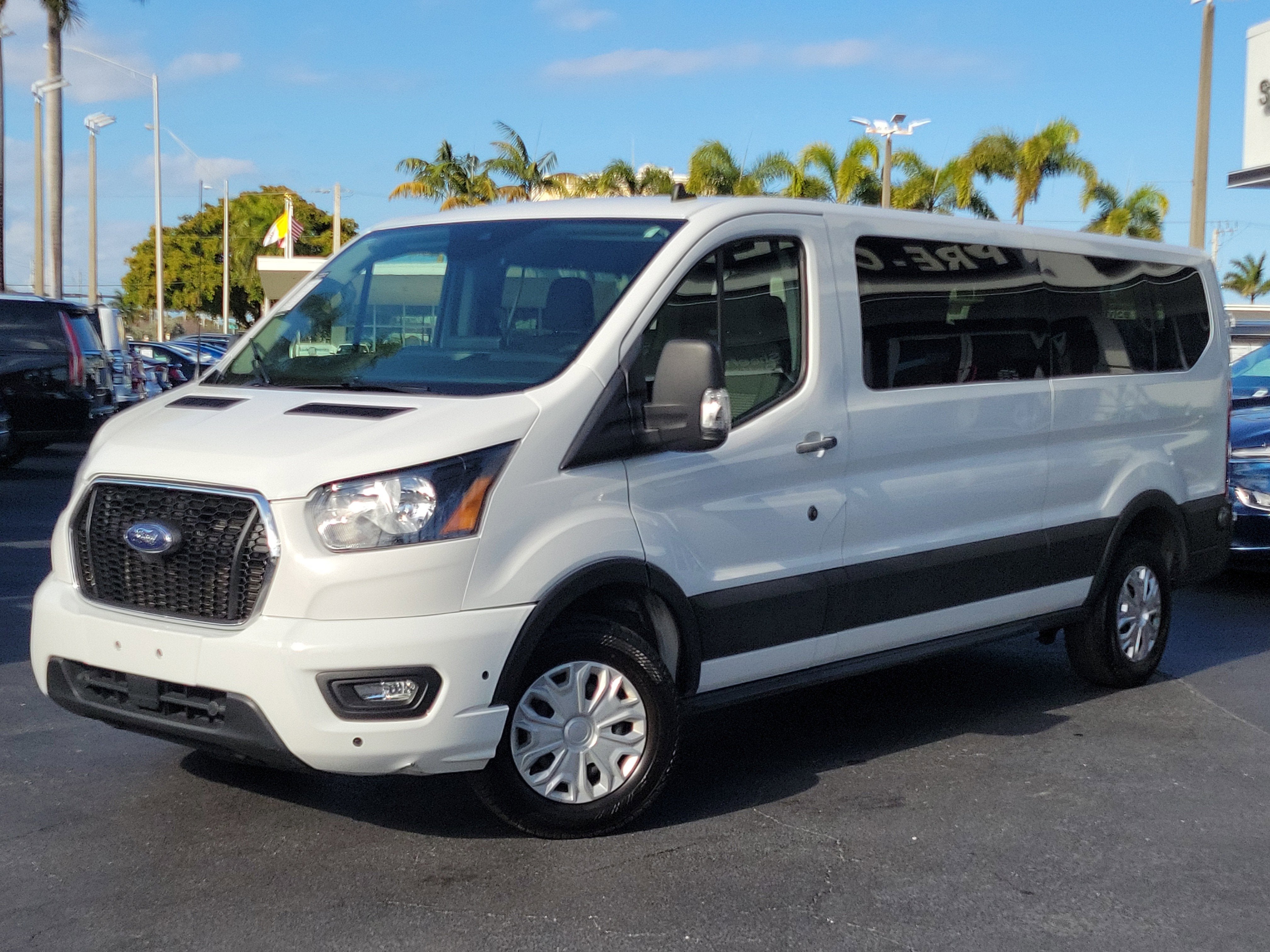 2024 Ford Transit Passenger Wagon XL