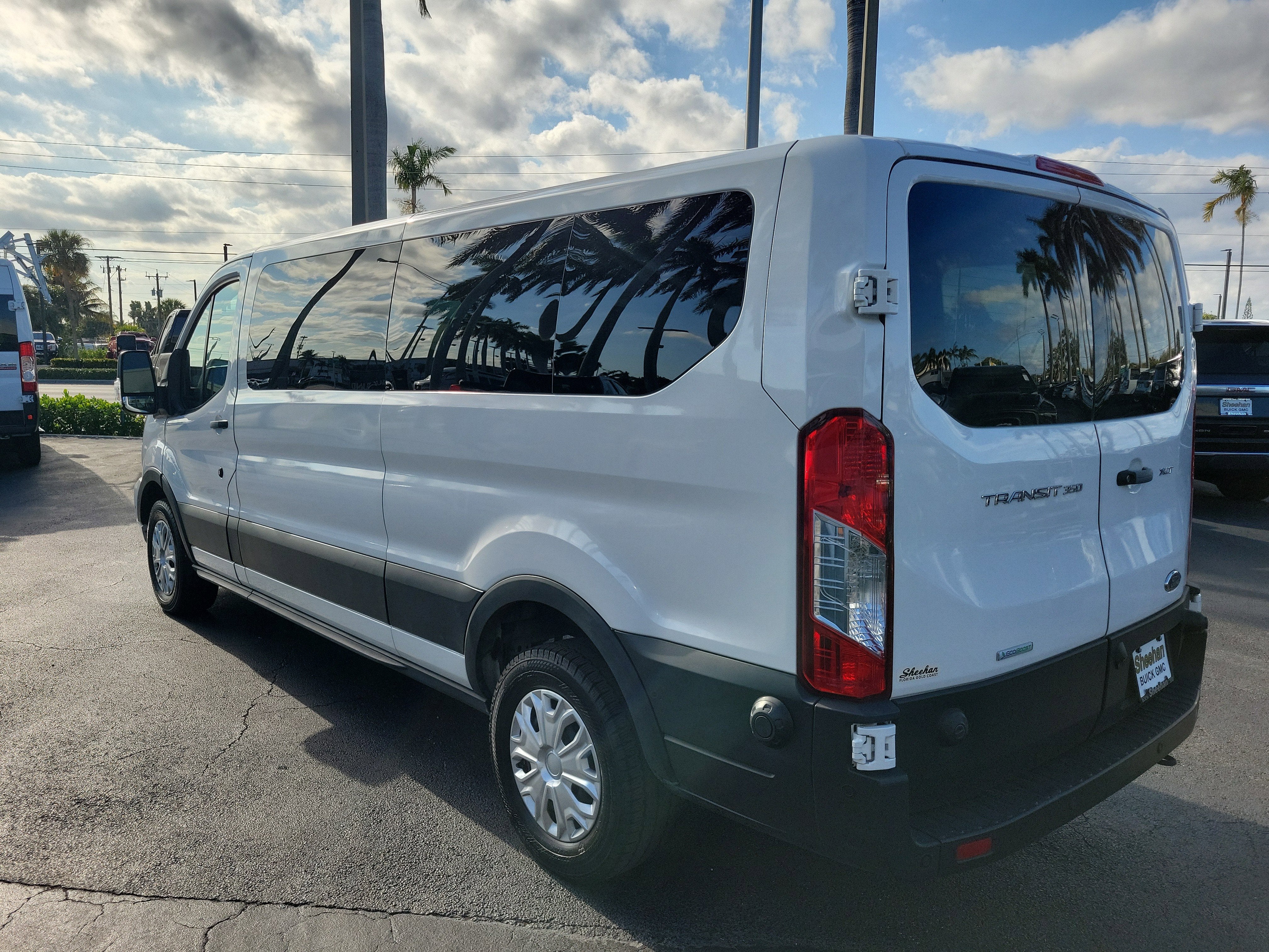 2024 Ford Transit Passenger Wagon XL