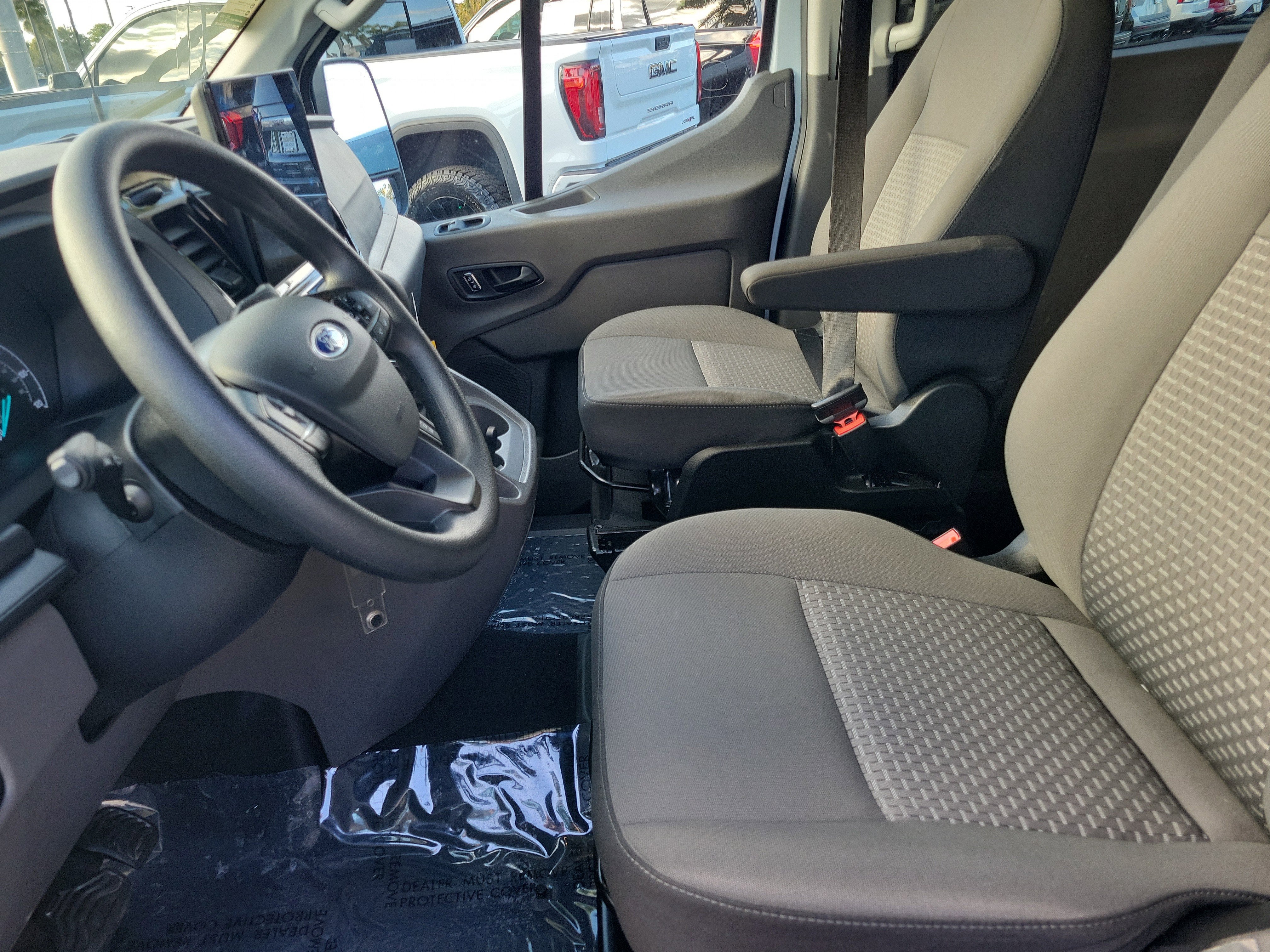 2024 Ford Transit Passenger Wagon XL