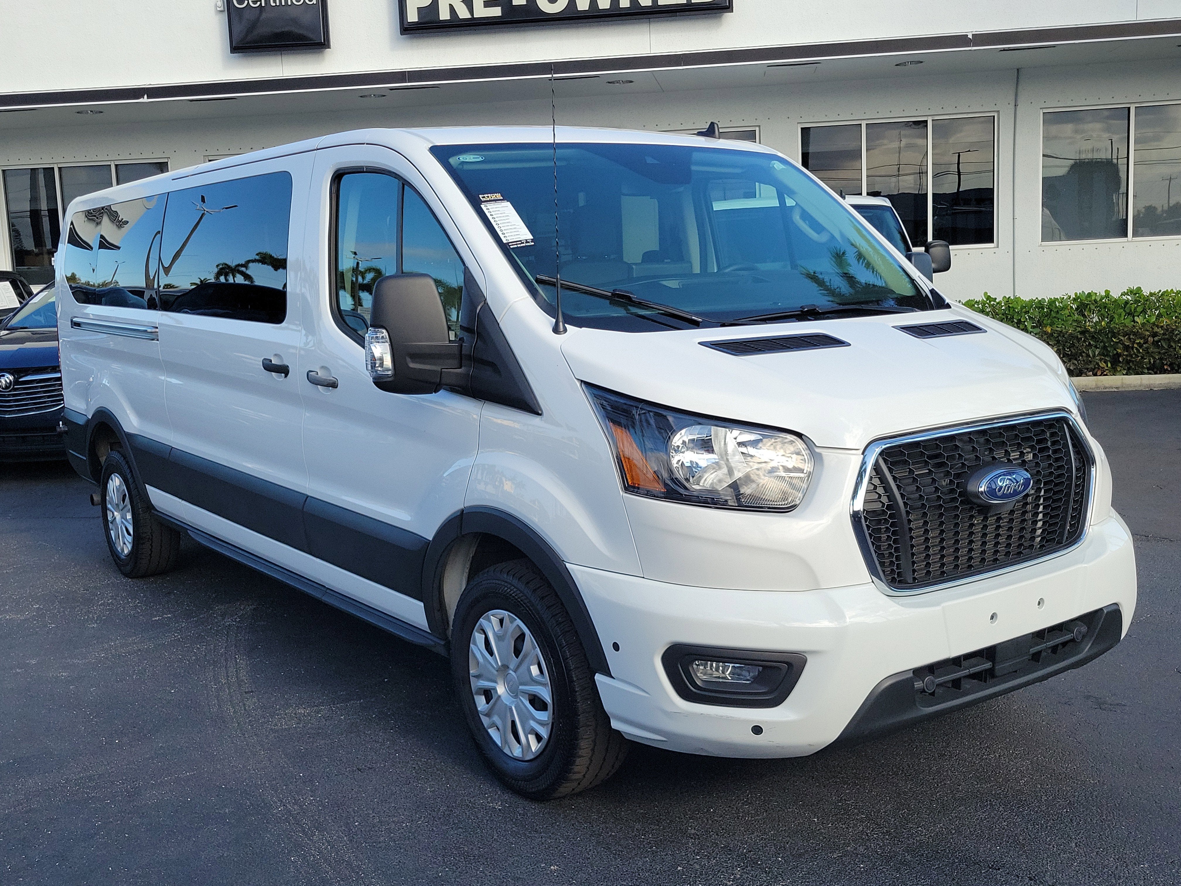2024 Ford Transit Passenger Wagon XL