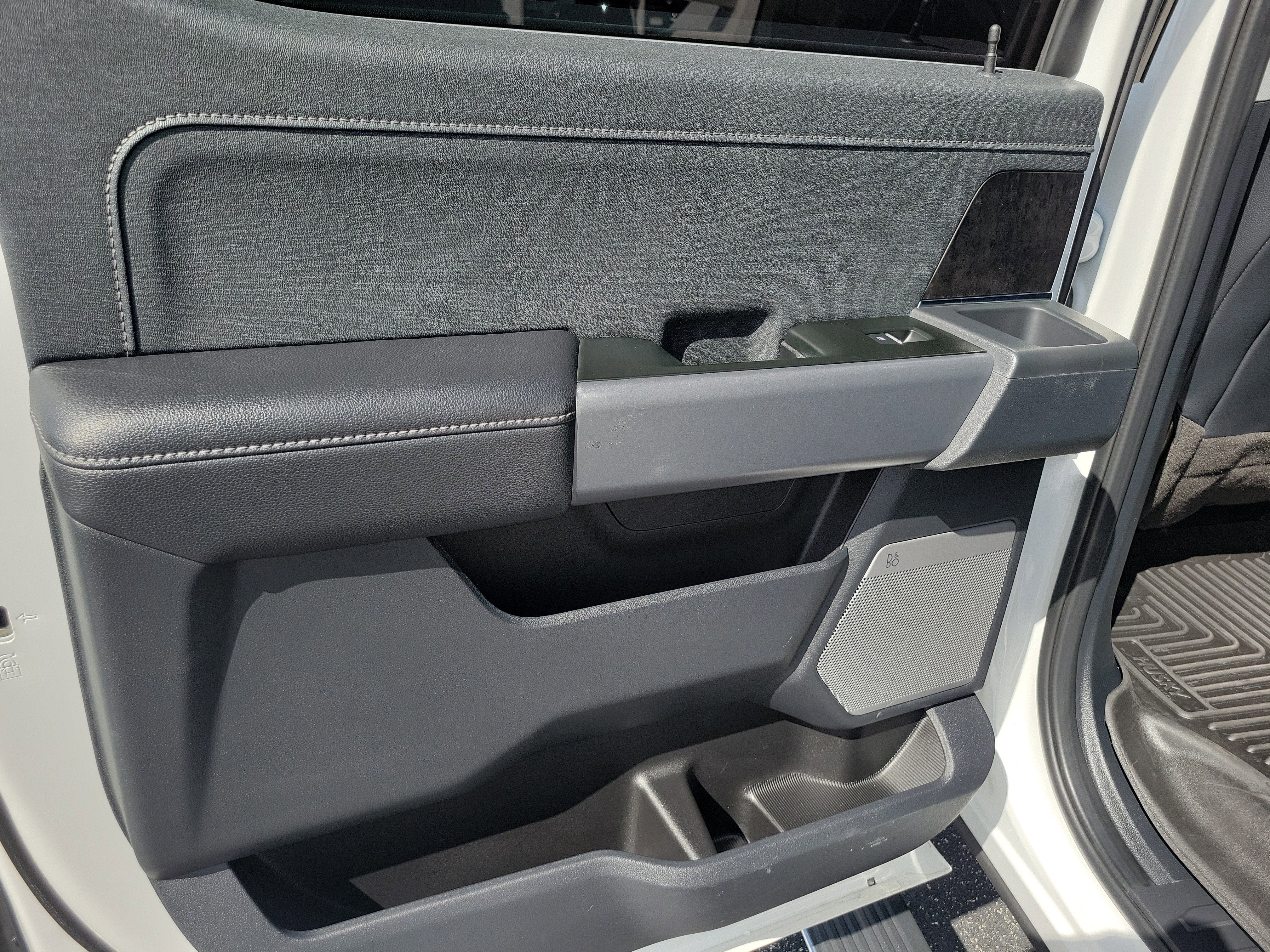 2023 Ford Super Duty F-450 DRW XL