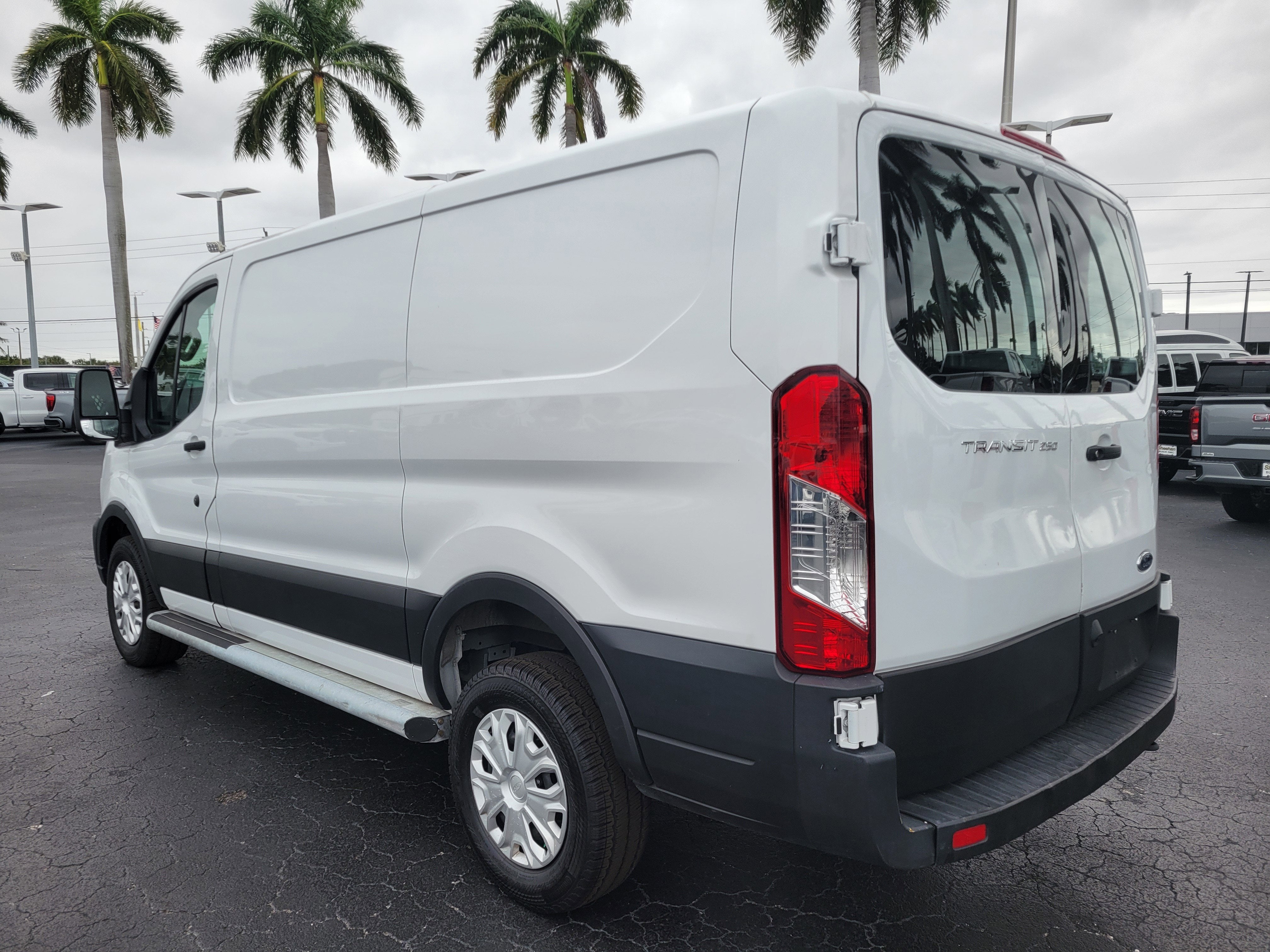 2024 Ford Transit Cargo Van 250