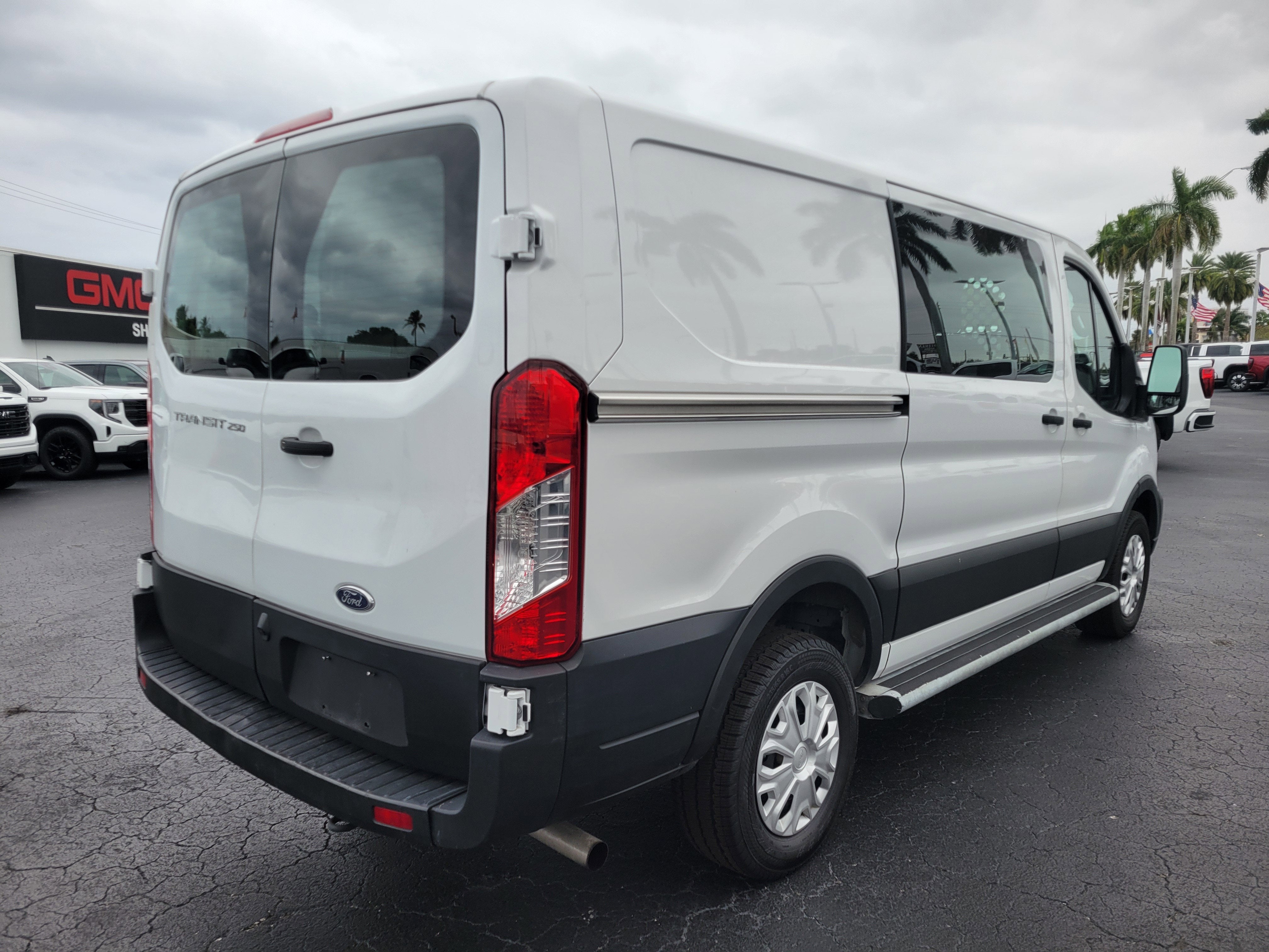 2024 Ford Transit Cargo Van 250