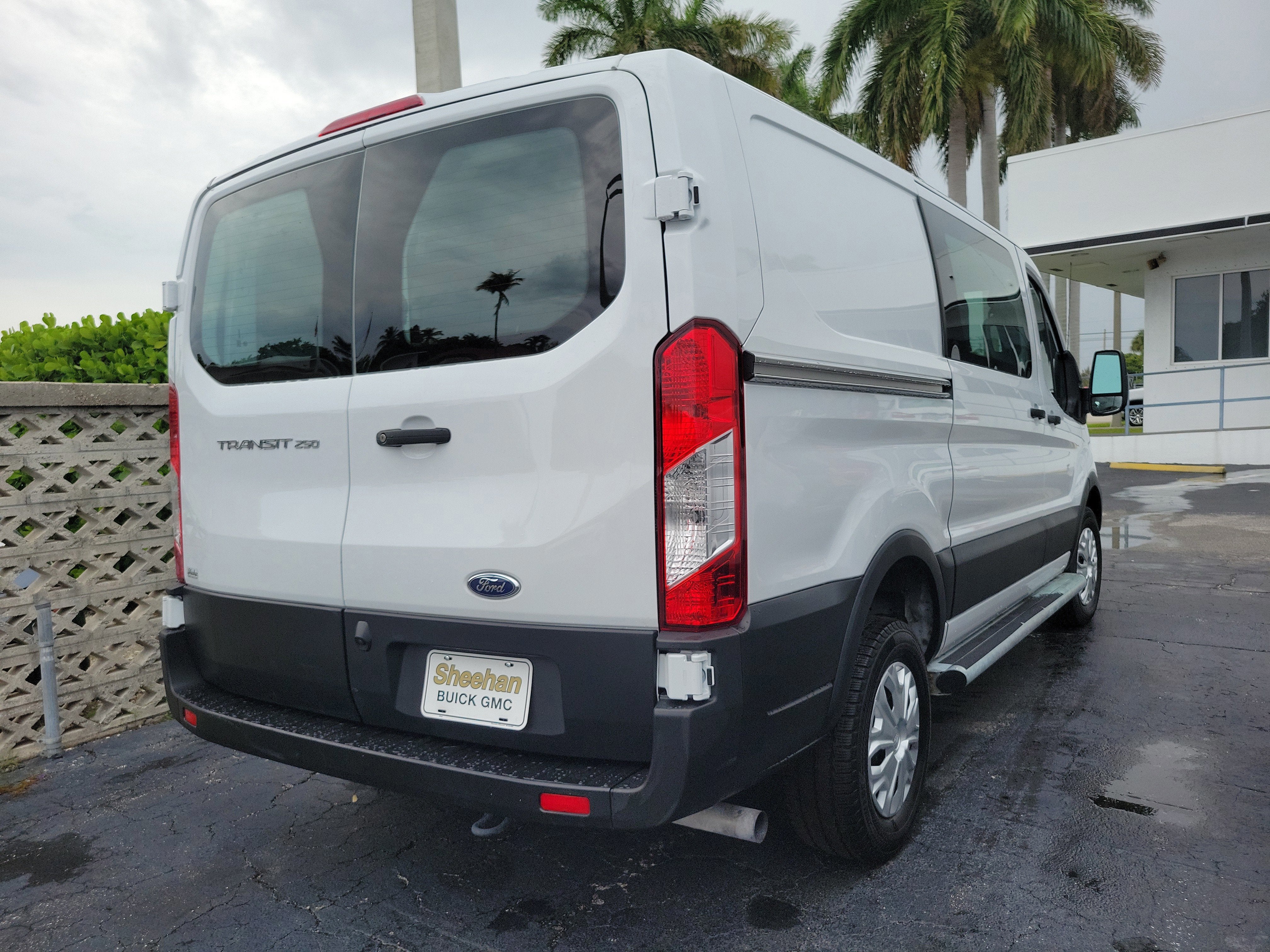 2025 Ford Transit-250 Cargo Van T250 RWD LOW RF