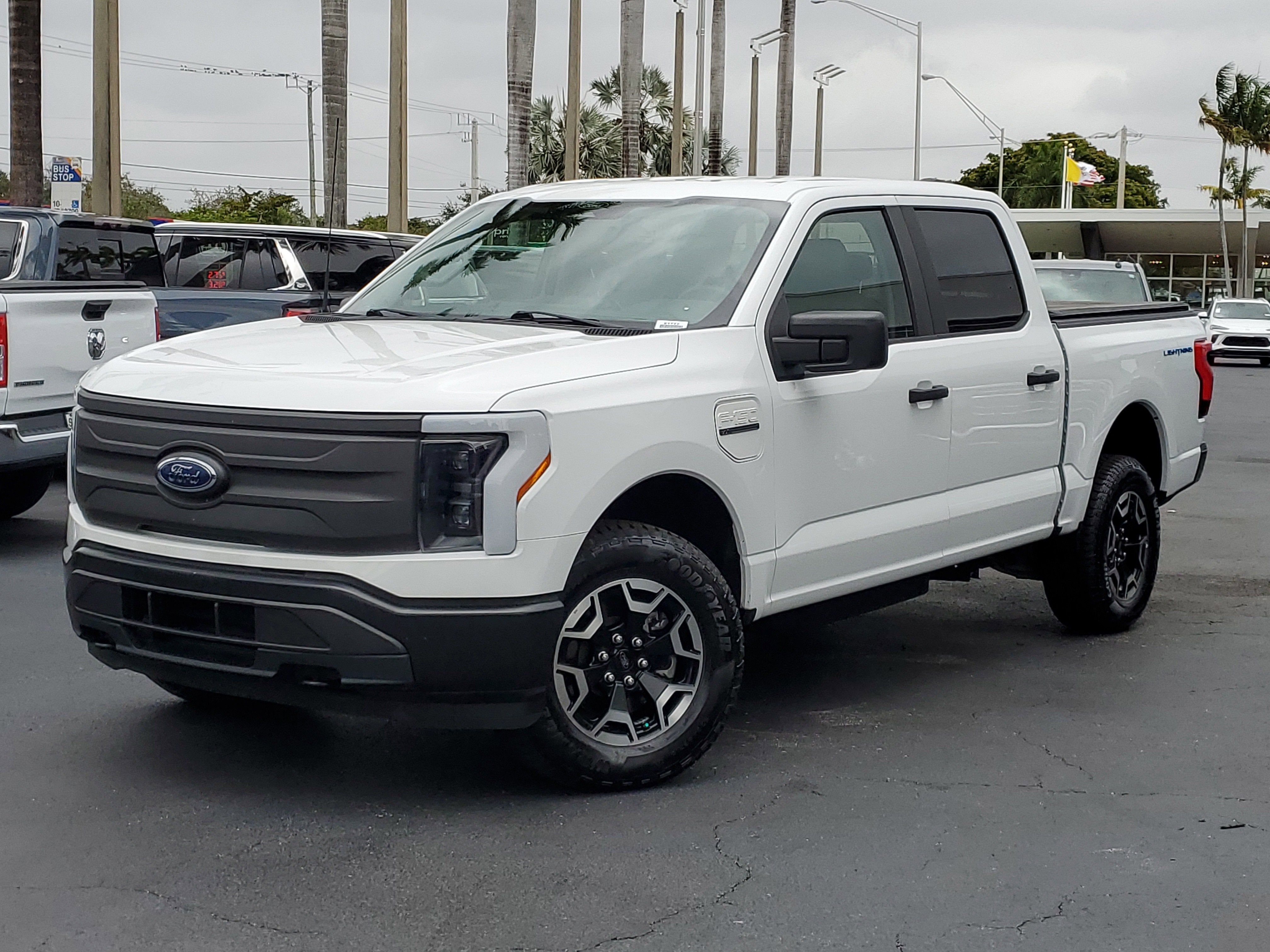 2022 Ford F-150 Lightning Pro