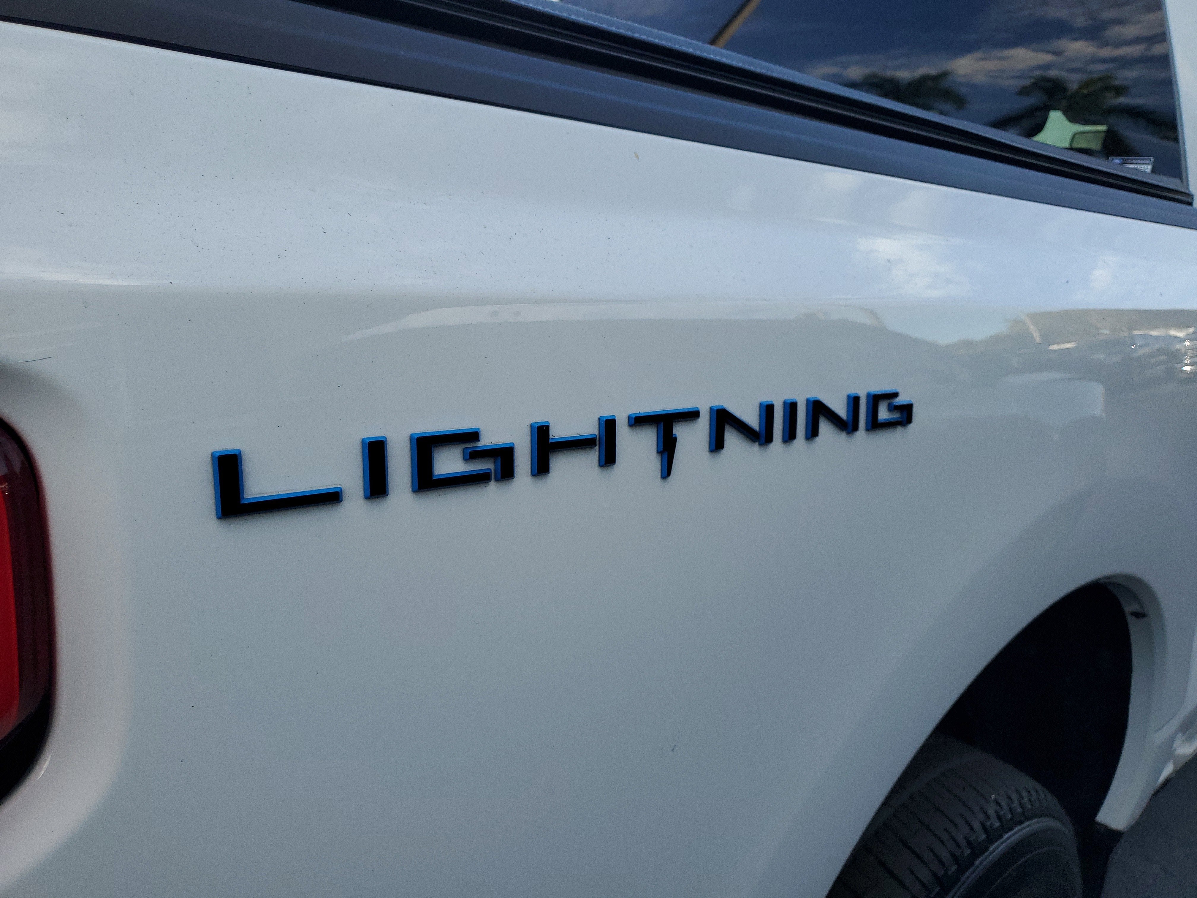 2022 Ford F-150 Lightning Pro