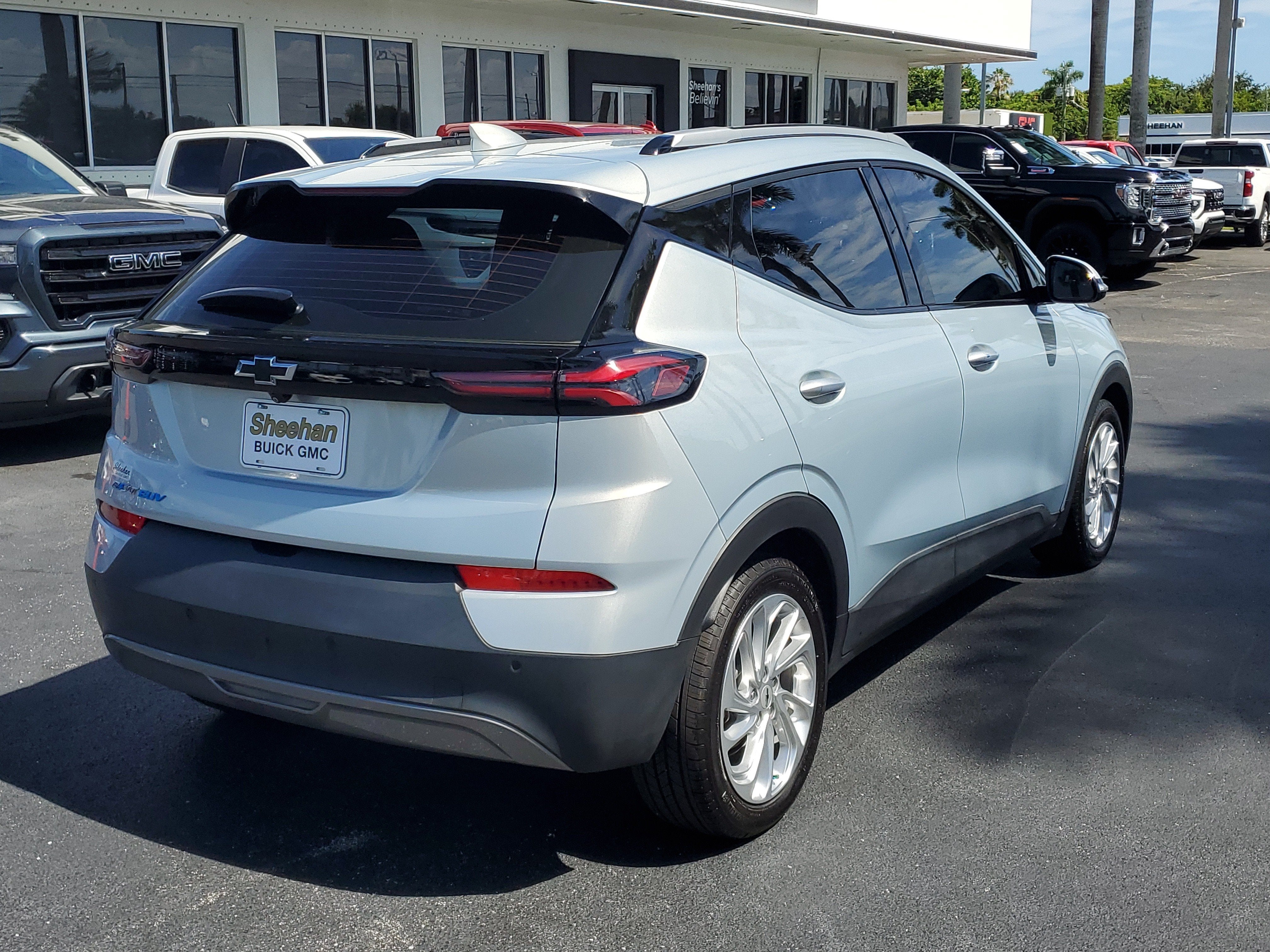 2023 Chevrolet Bolt EUV LT
