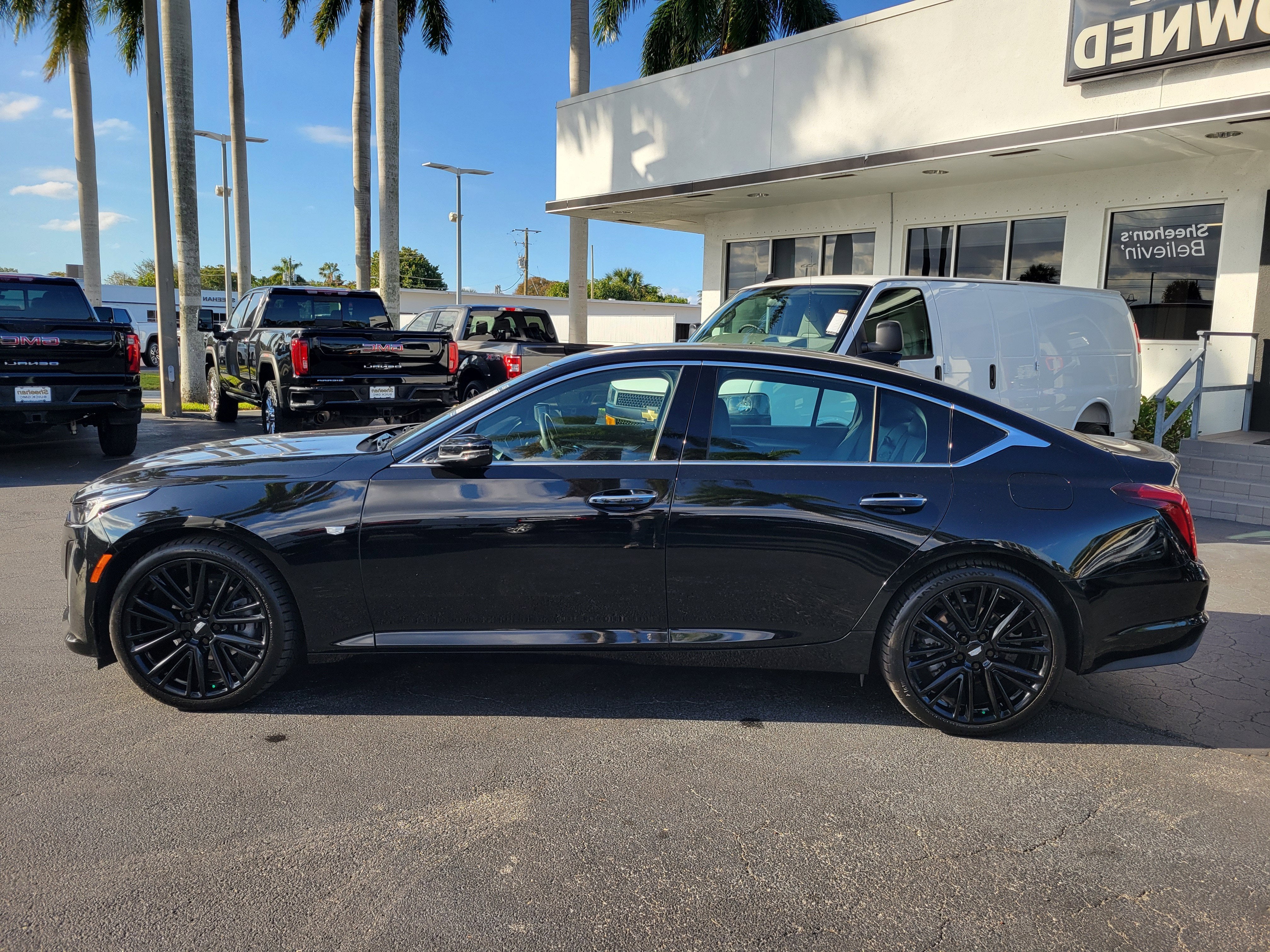 2022 Cadillac CT5 Premium Luxury