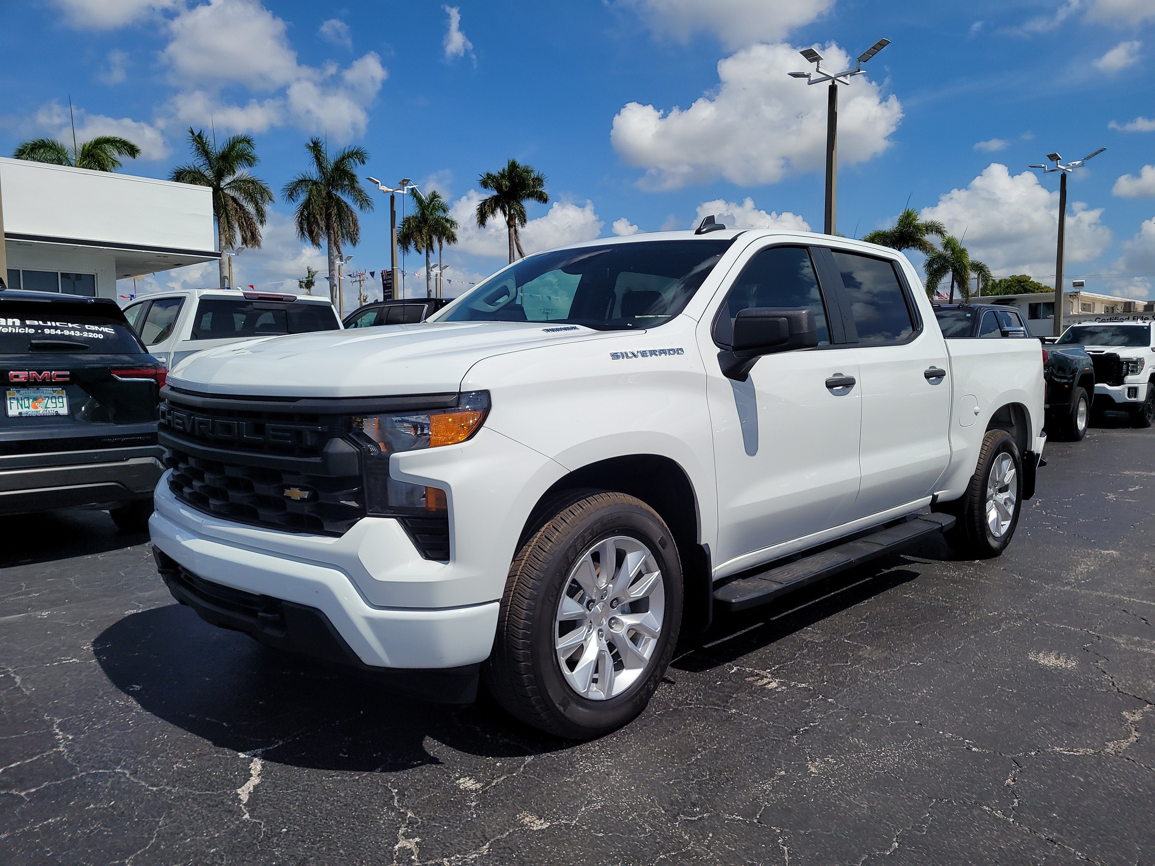2024 Chevrolet Silverado 1500 Custom