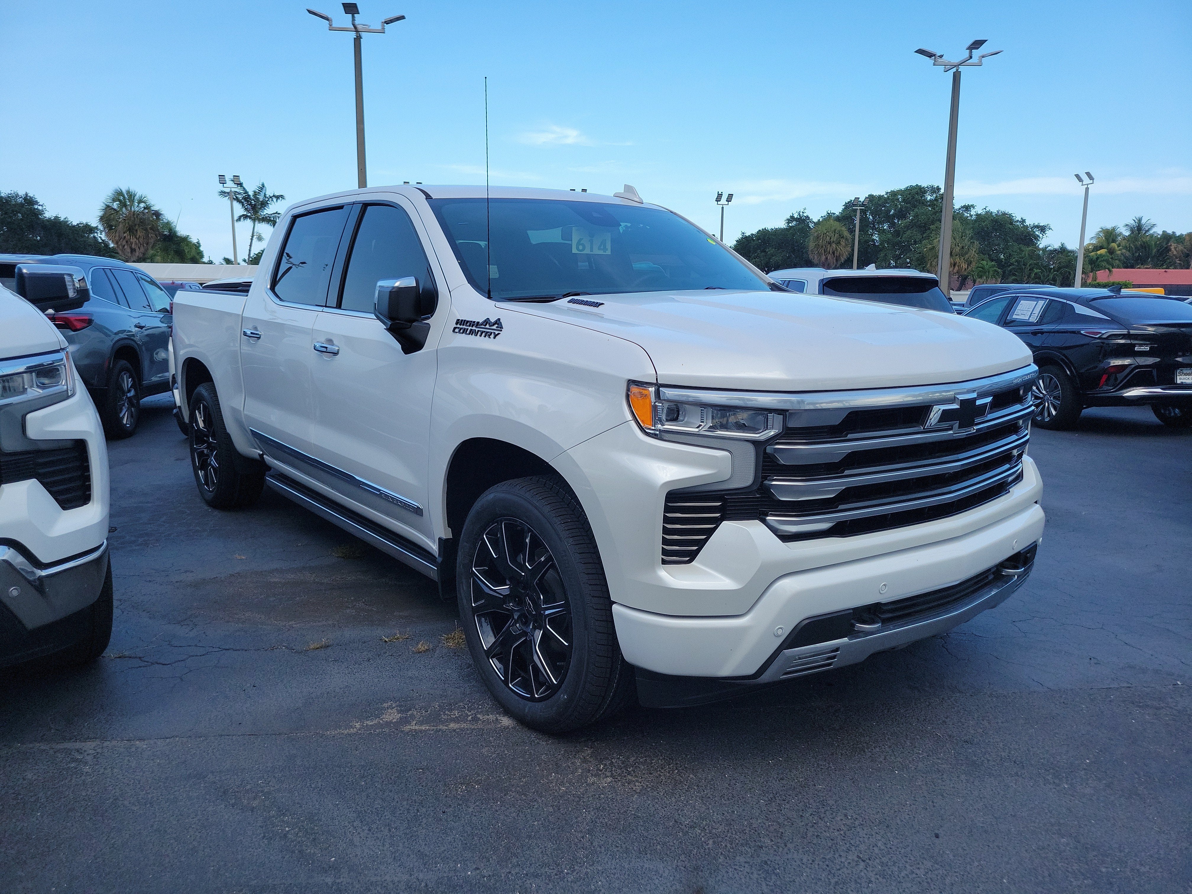 2023 Chevrolet Silverado 1500 High Country