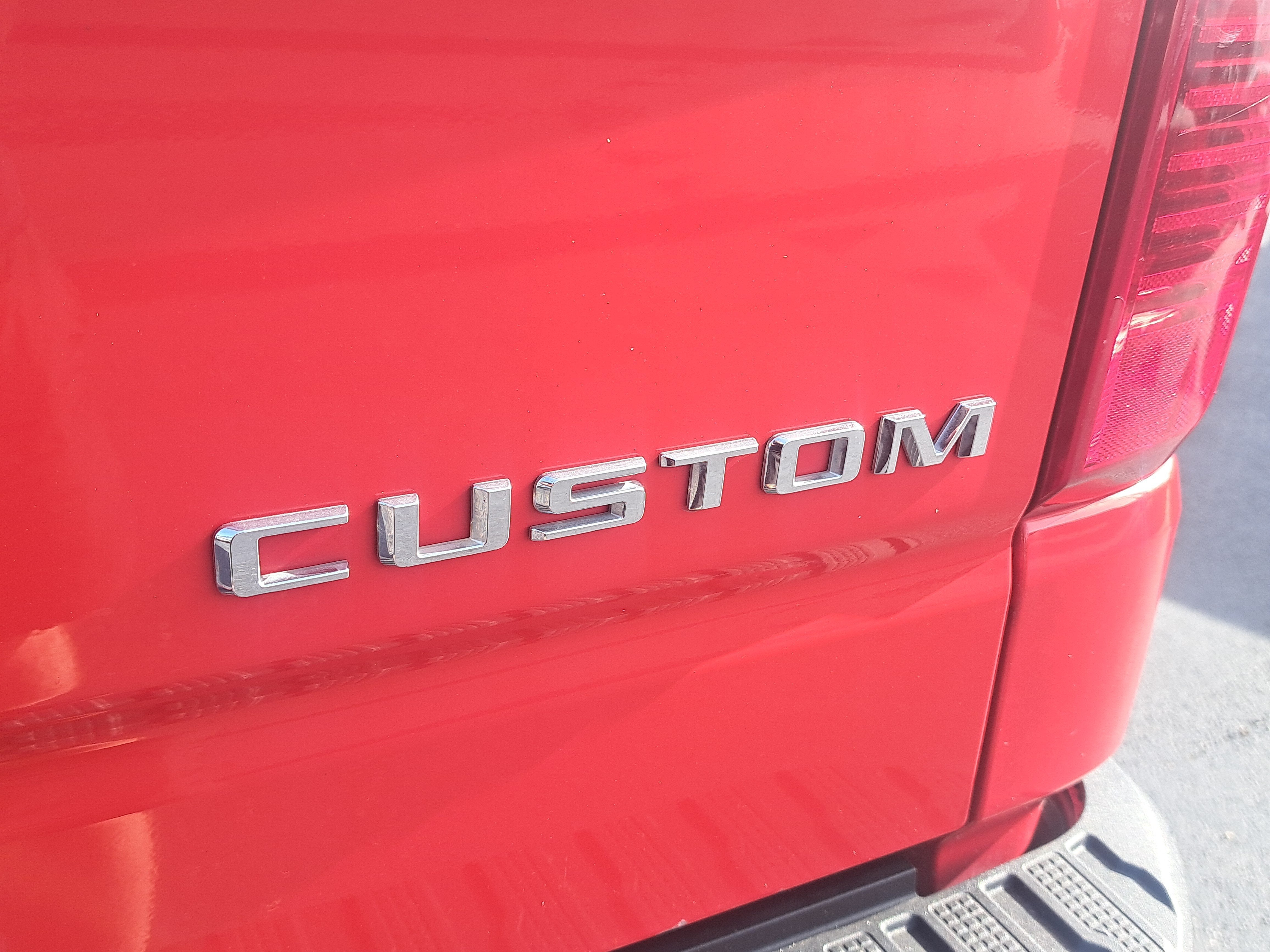 2022 Chevrolet Silverado 1500 Custom