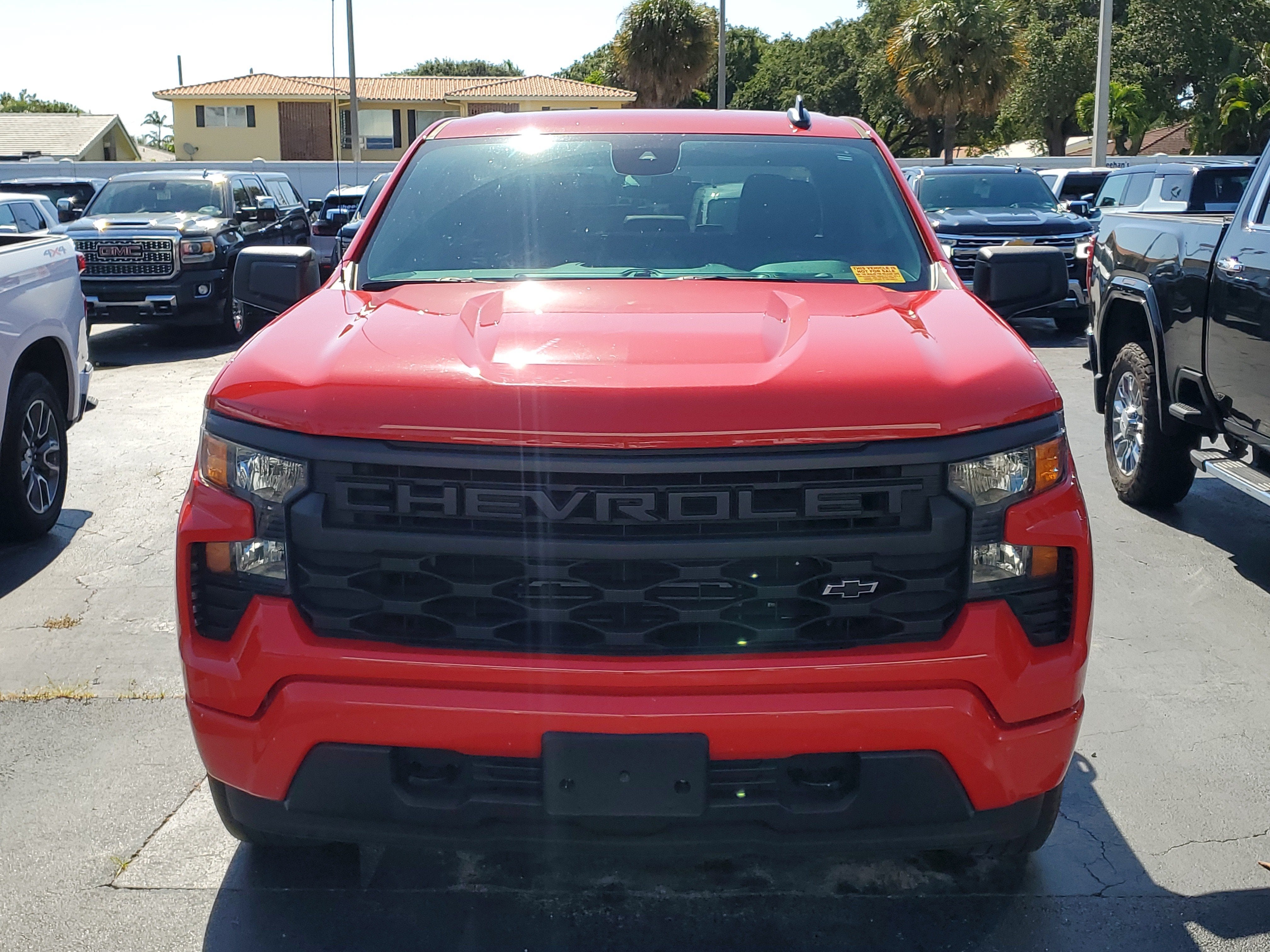 2022 Chevrolet Silverado 1500 Custom