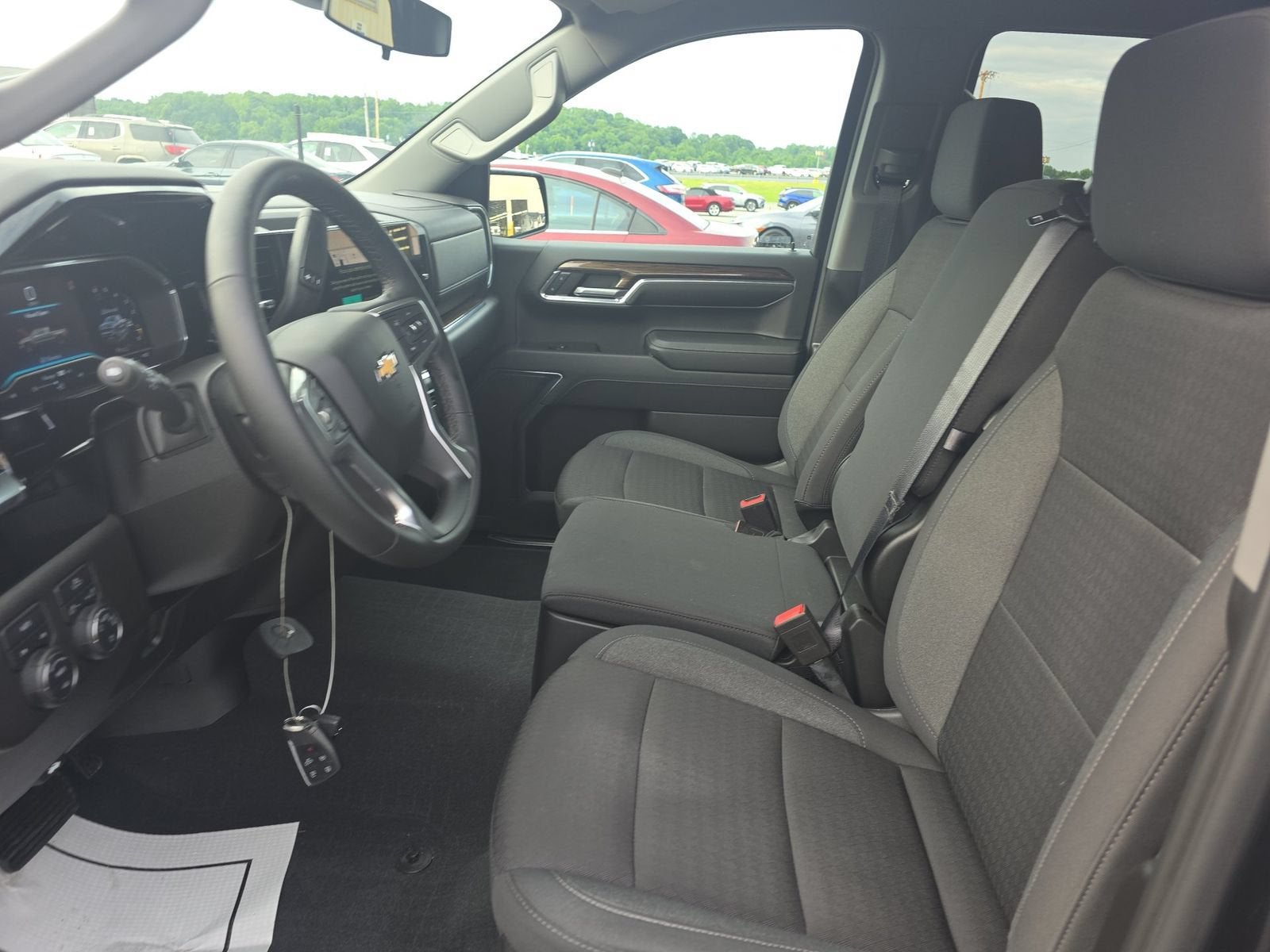 2024 Chevrolet Silverado 1500 LT (2FL)