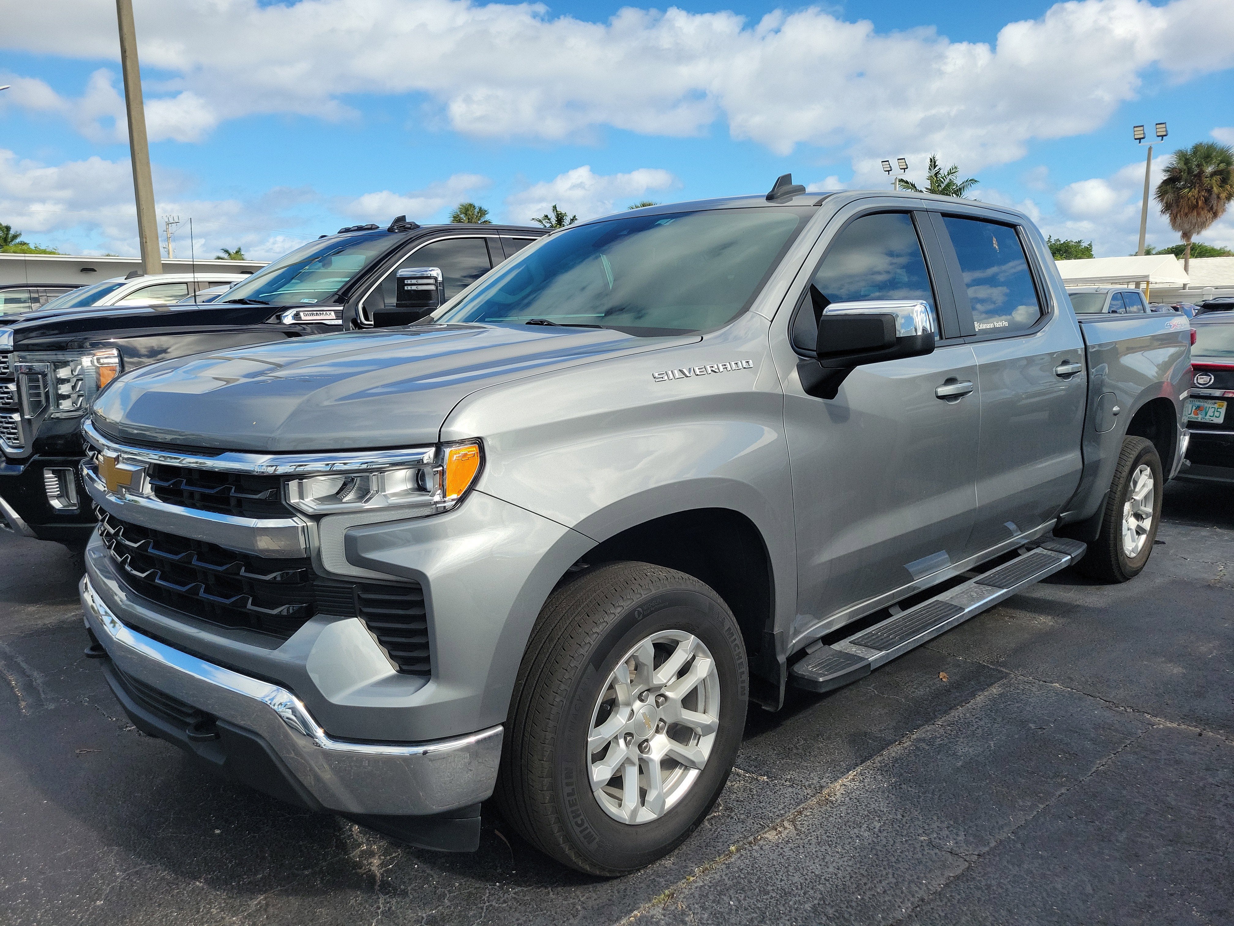 2023 Chevrolet Silverado 1500 LT (2FL)