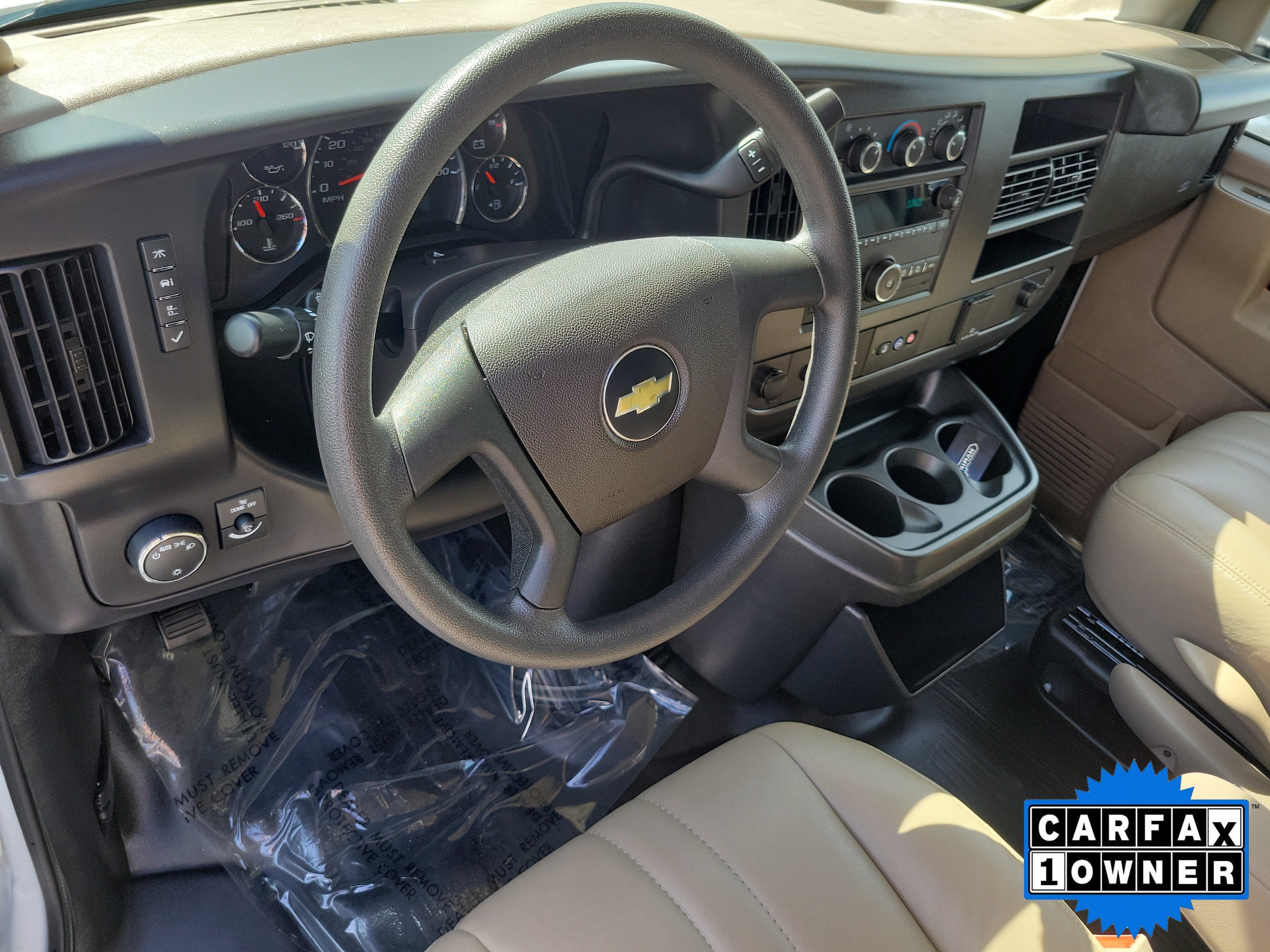 2025 Chevrolet Express Cargo WT