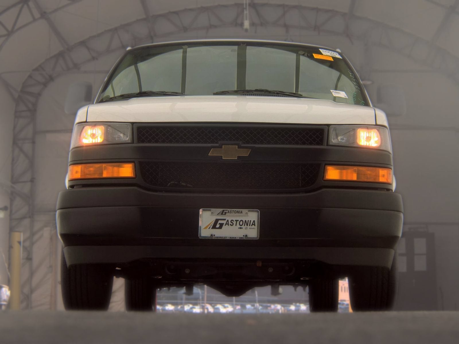 2025 Chevrolet Express Cargo WT