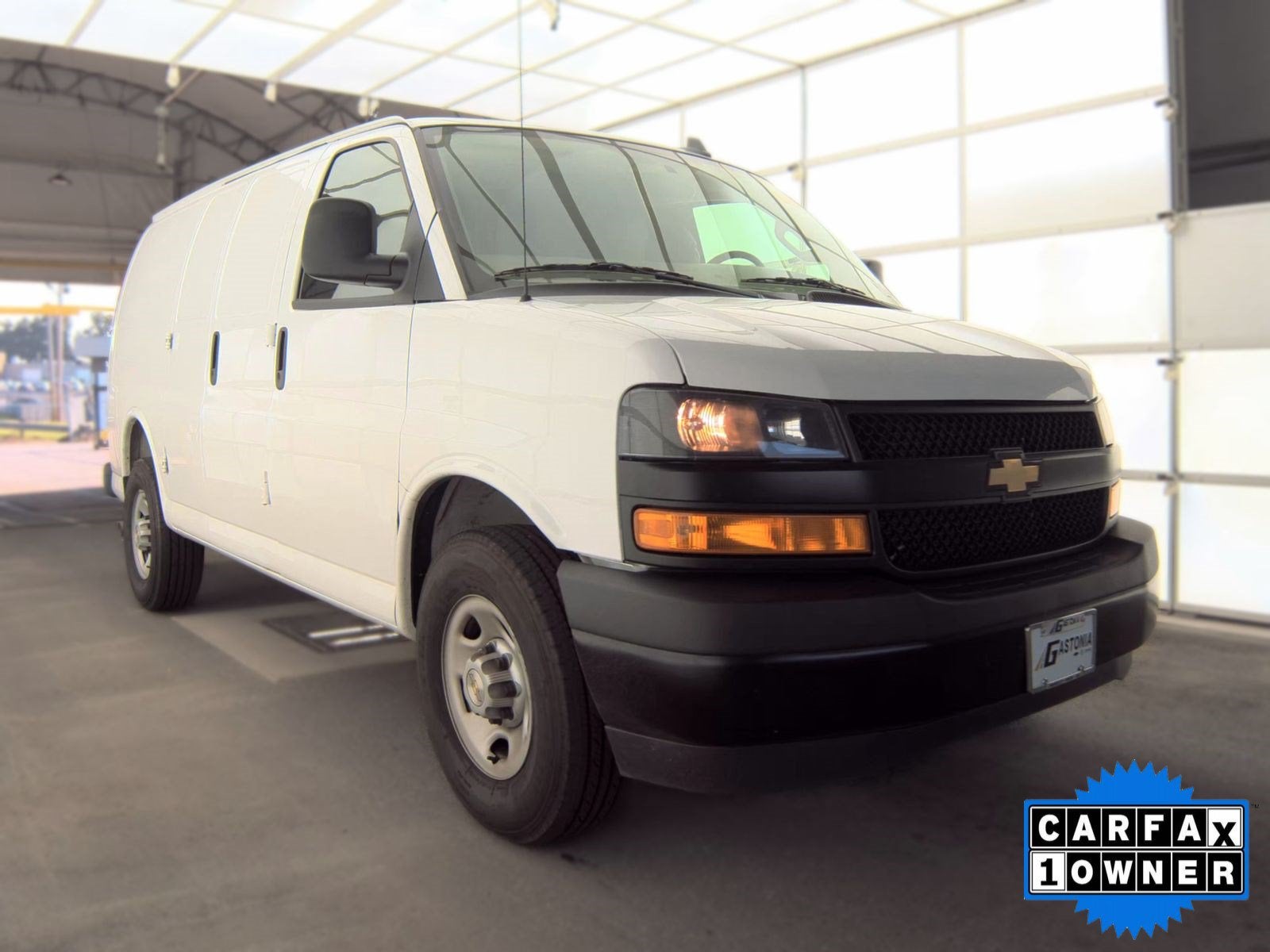 2025 Chevrolet Express Cargo WT