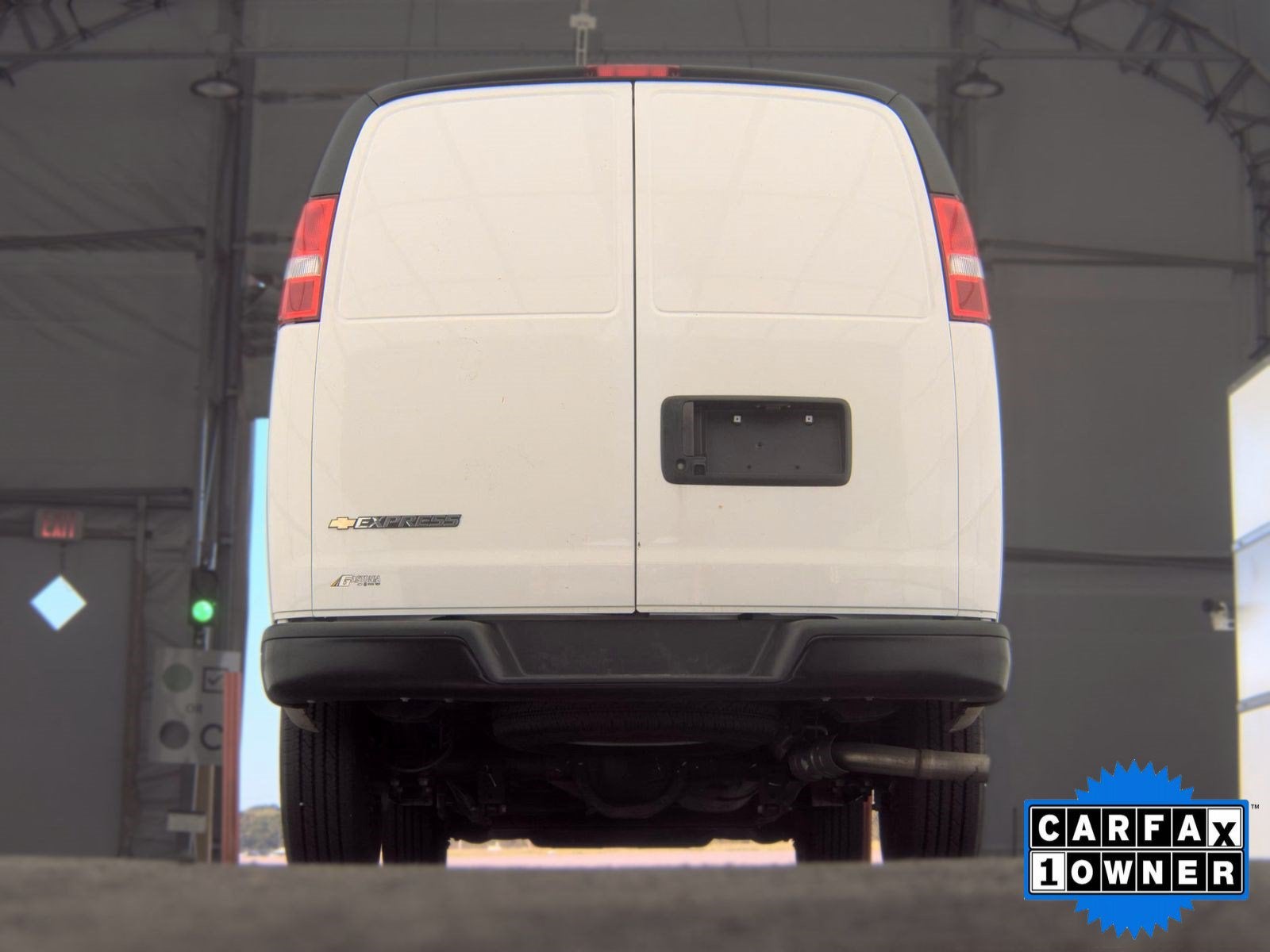 2025 Chevrolet Express Cargo WT