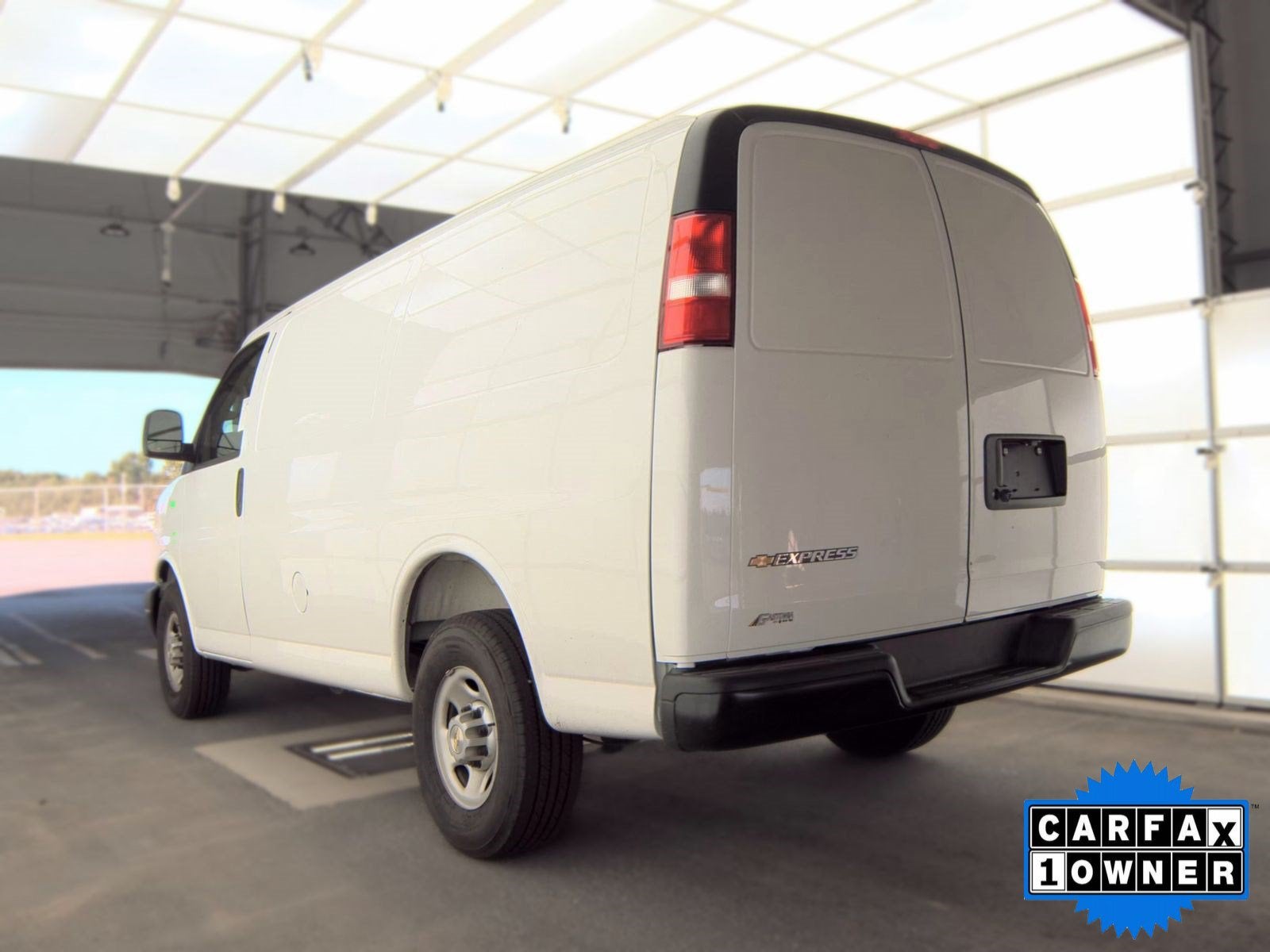 2025 Chevrolet Express Cargo WT