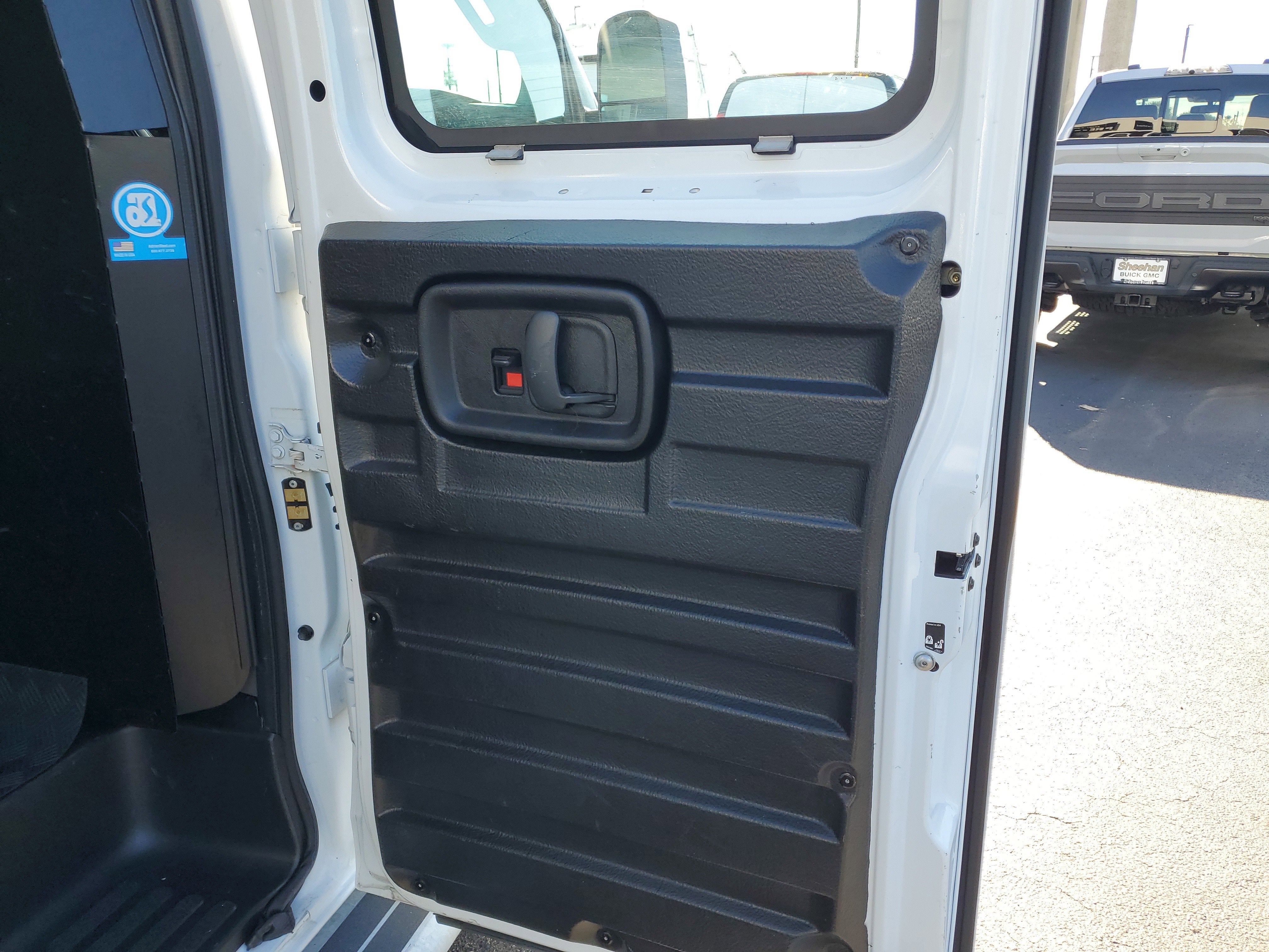 2024 Chevrolet Express Cargo 2500 WT