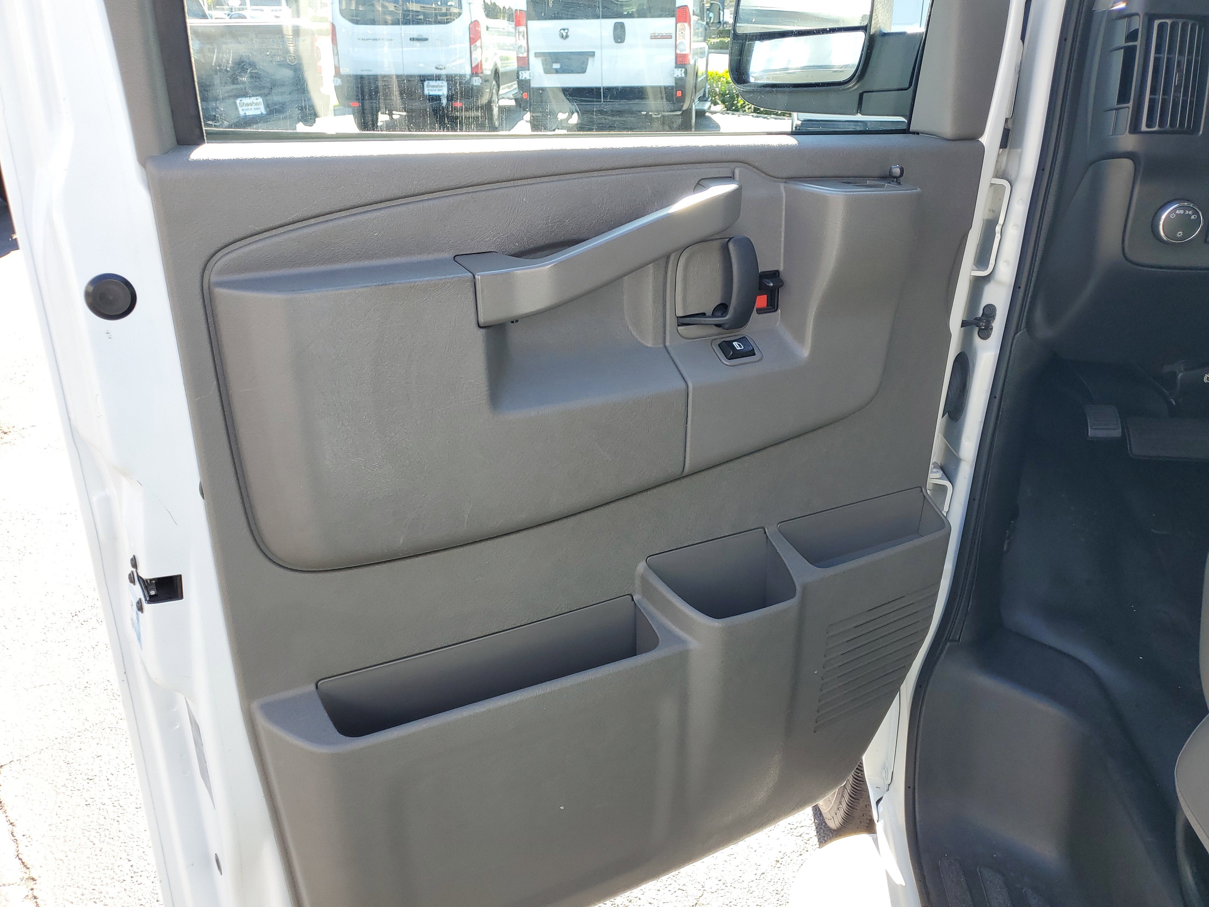 2024 Chevrolet Express Cargo 2500 WT