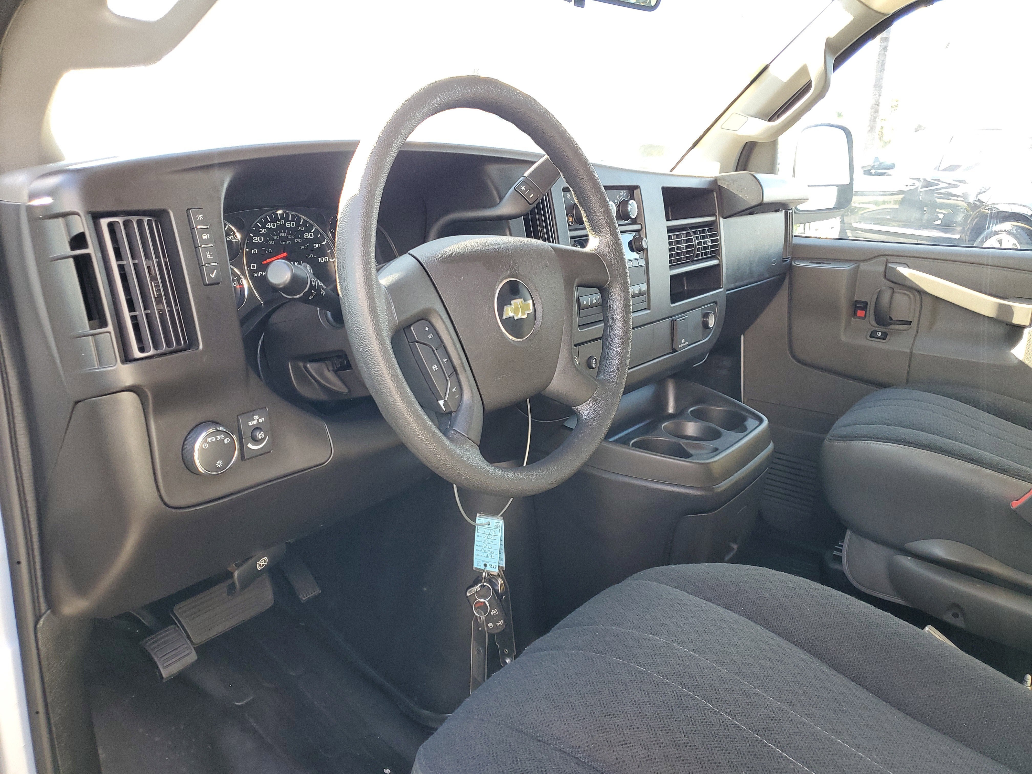 2024 Chevrolet Express Cargo 2500 WT