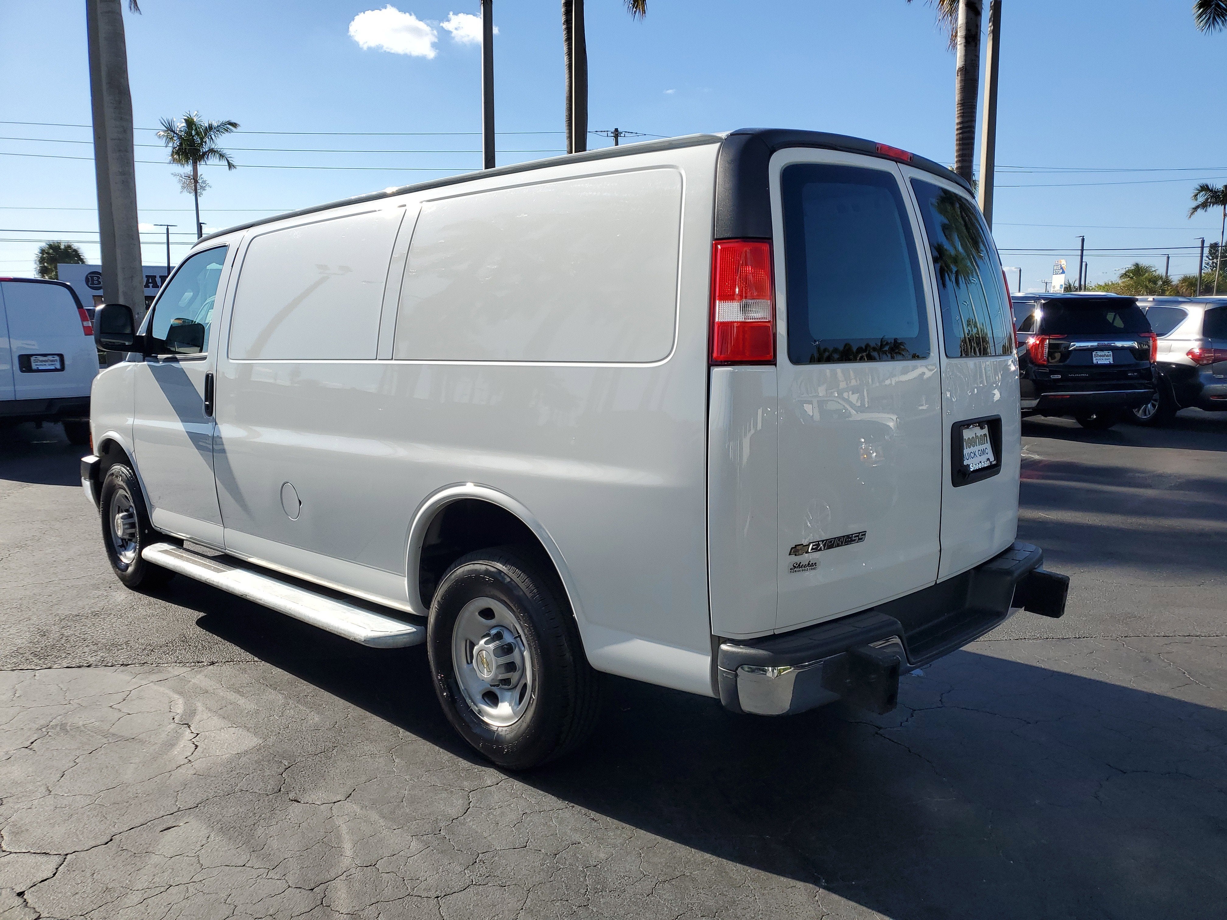 2024 Chevrolet Express Cargo 2500 WT