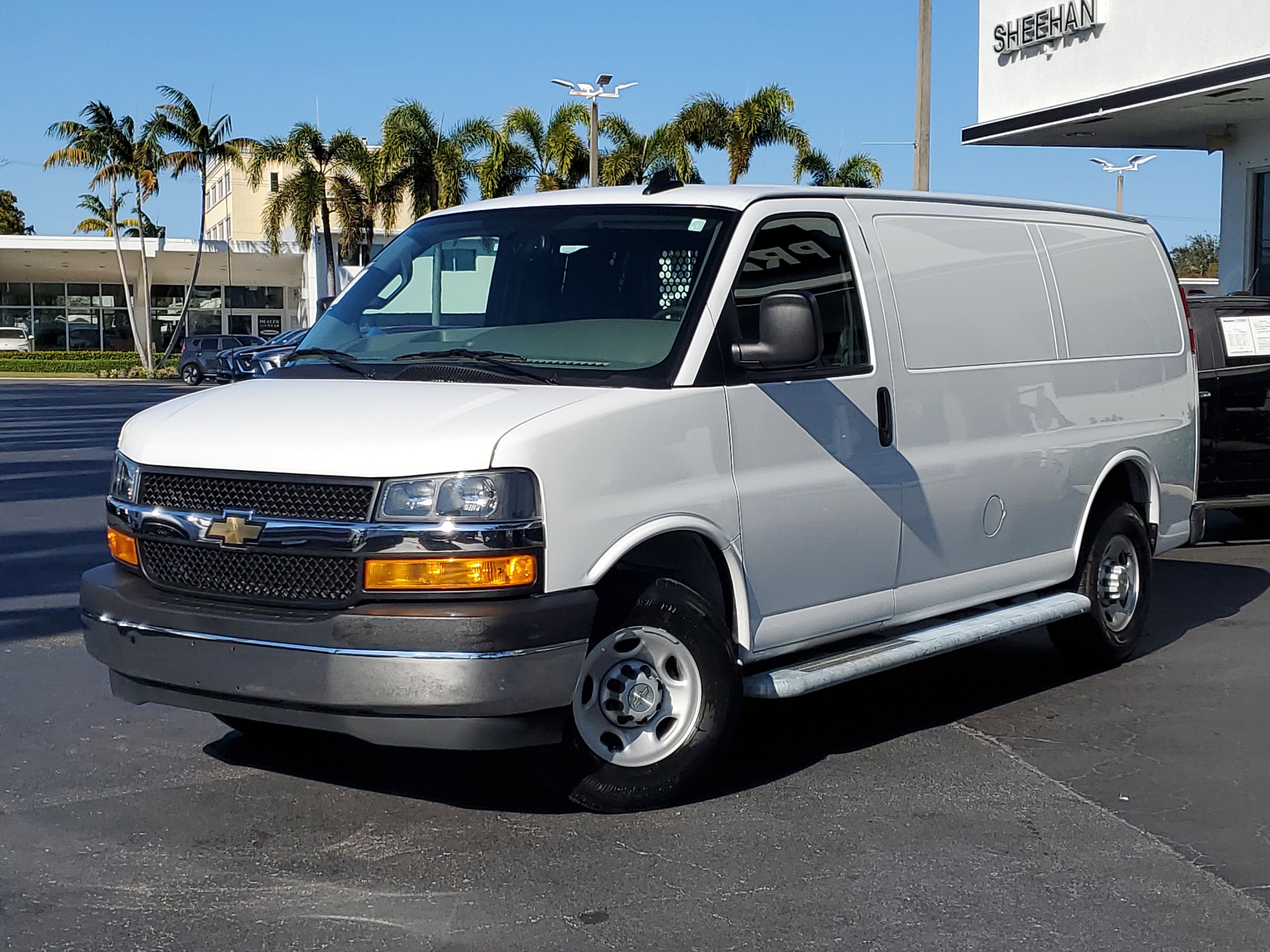 2024 Chevrolet Express Cargo 2500 WT