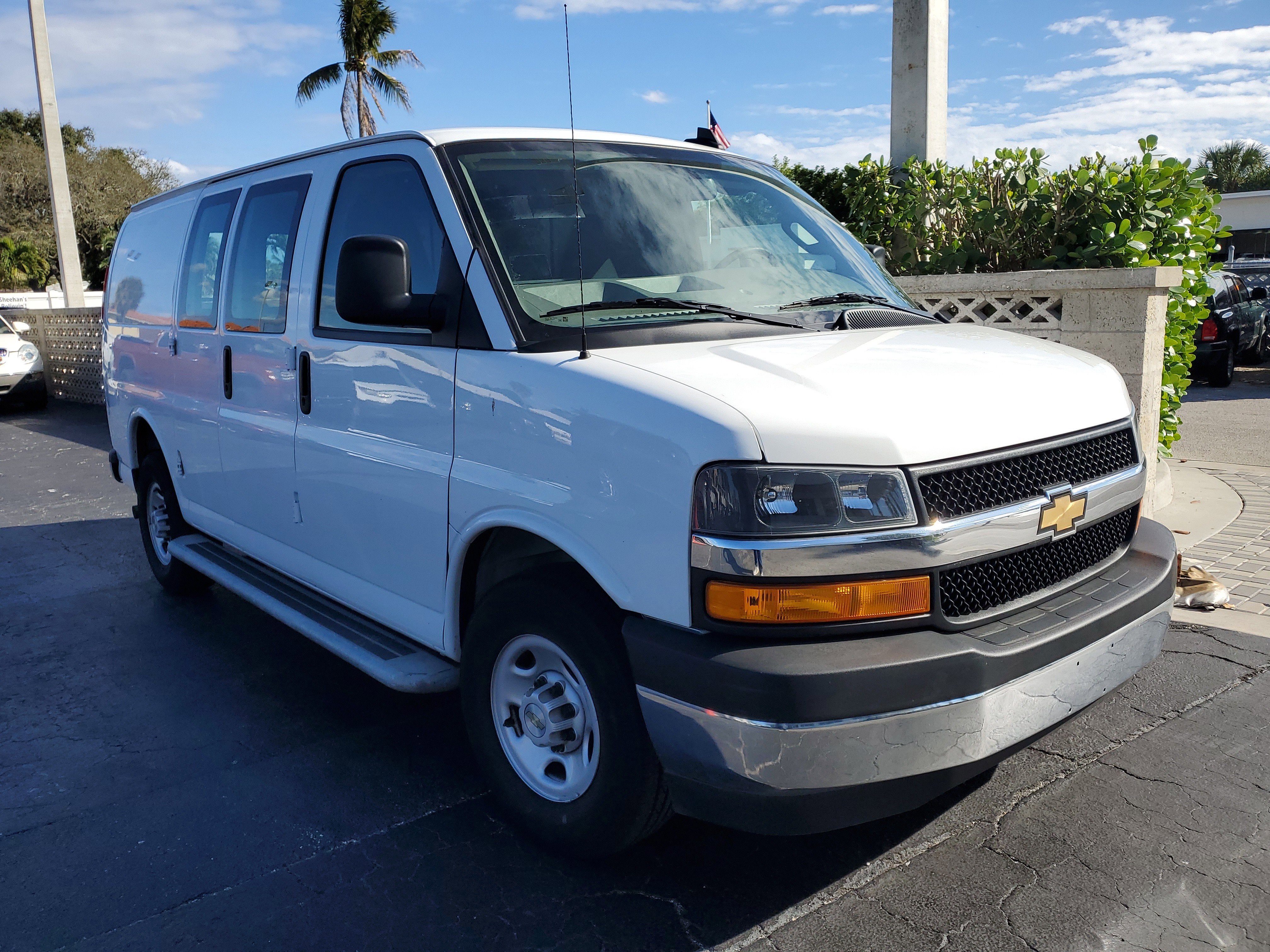 2024 Chevrolet Express Cargo 2500 WT