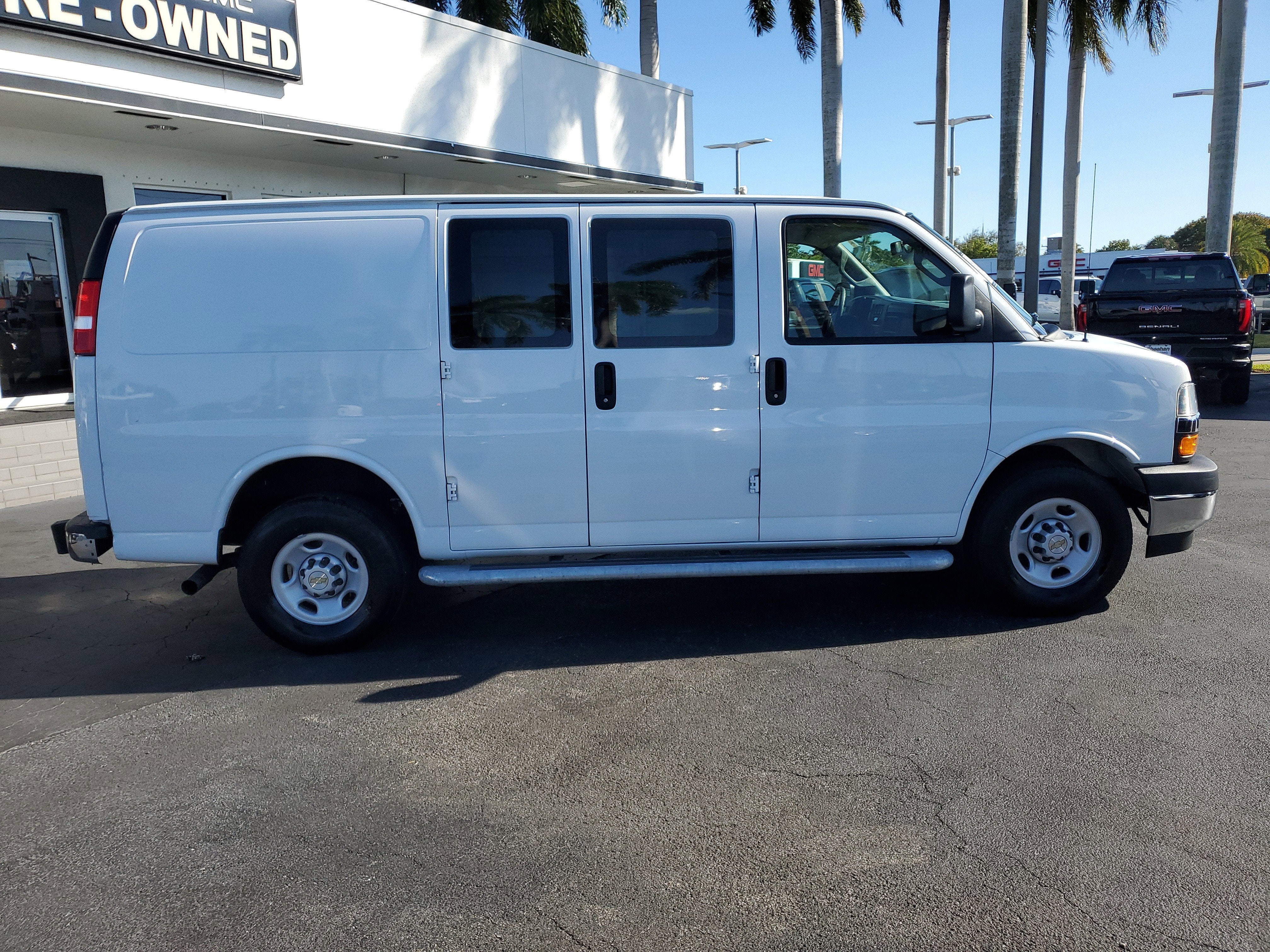 2024 Chevrolet Express Cargo 2500 WT
