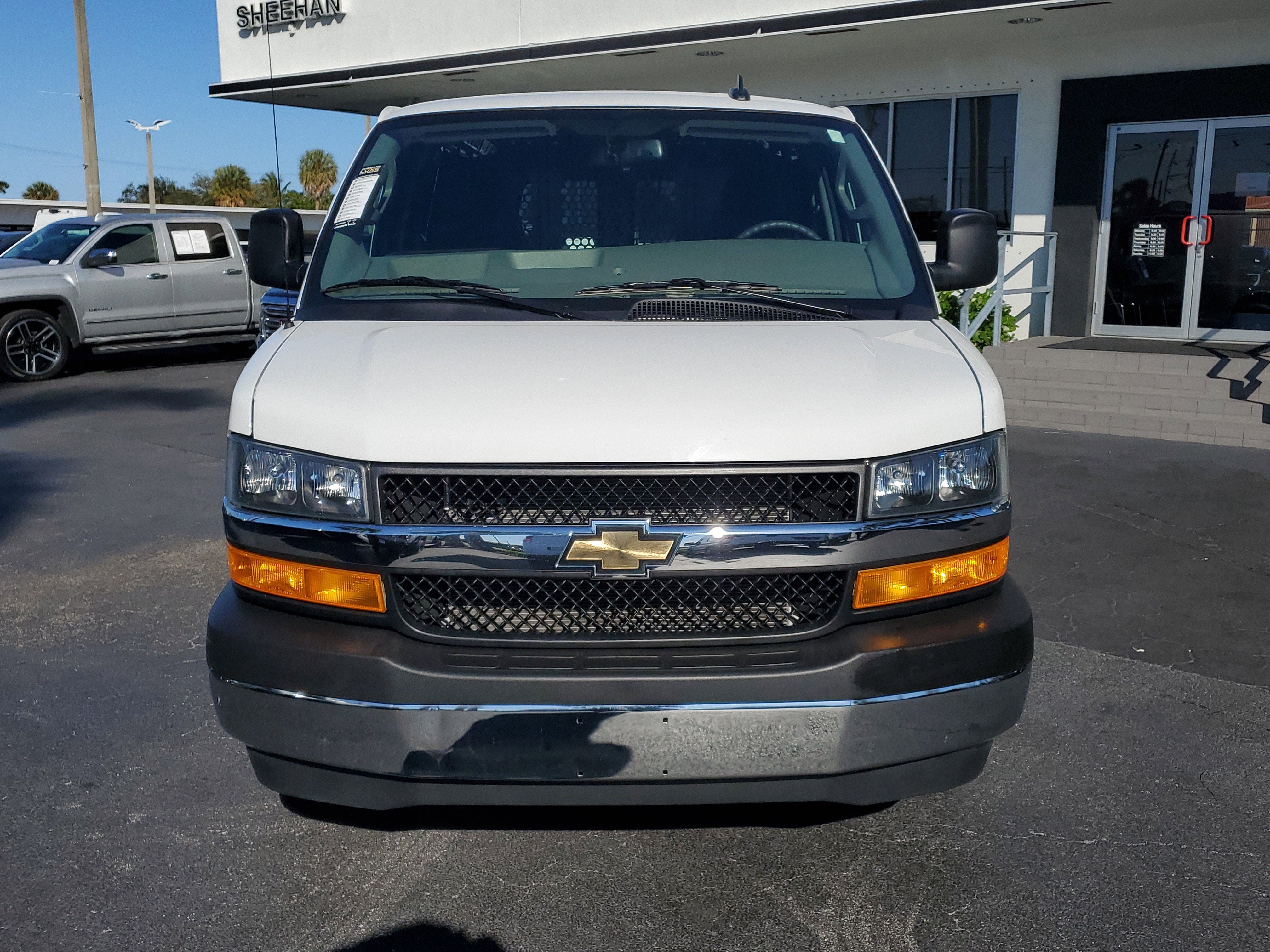 2024 Chevrolet Express Cargo 2500 WT