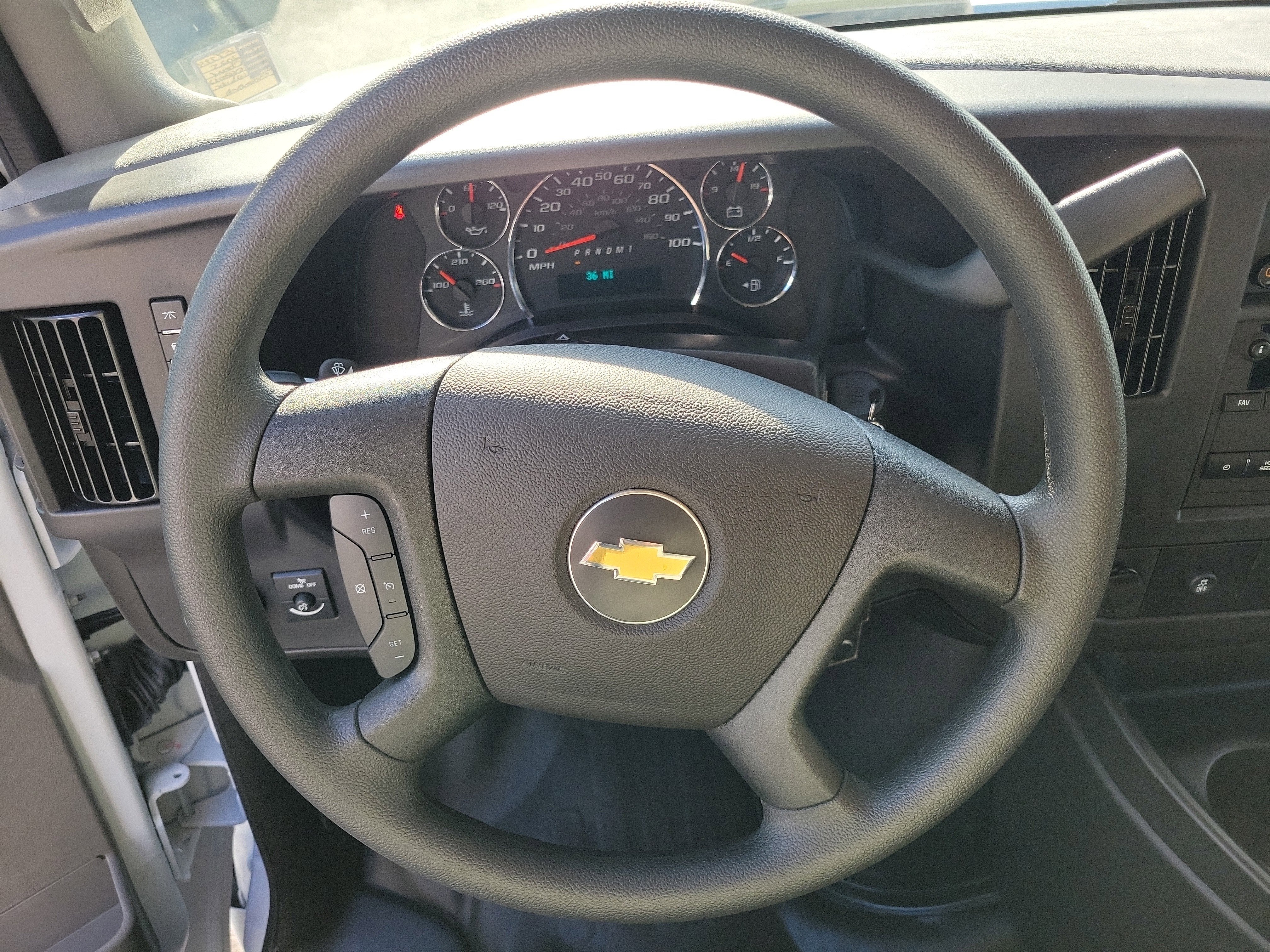 2025 Chevrolet Express Cargo 2500 WT