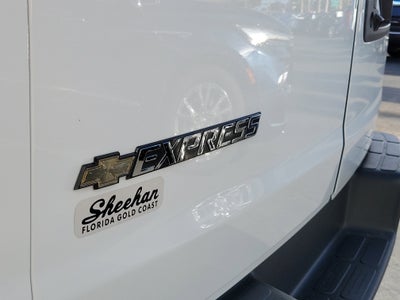 2025 Chevrolet Express Cargo 2500 WT