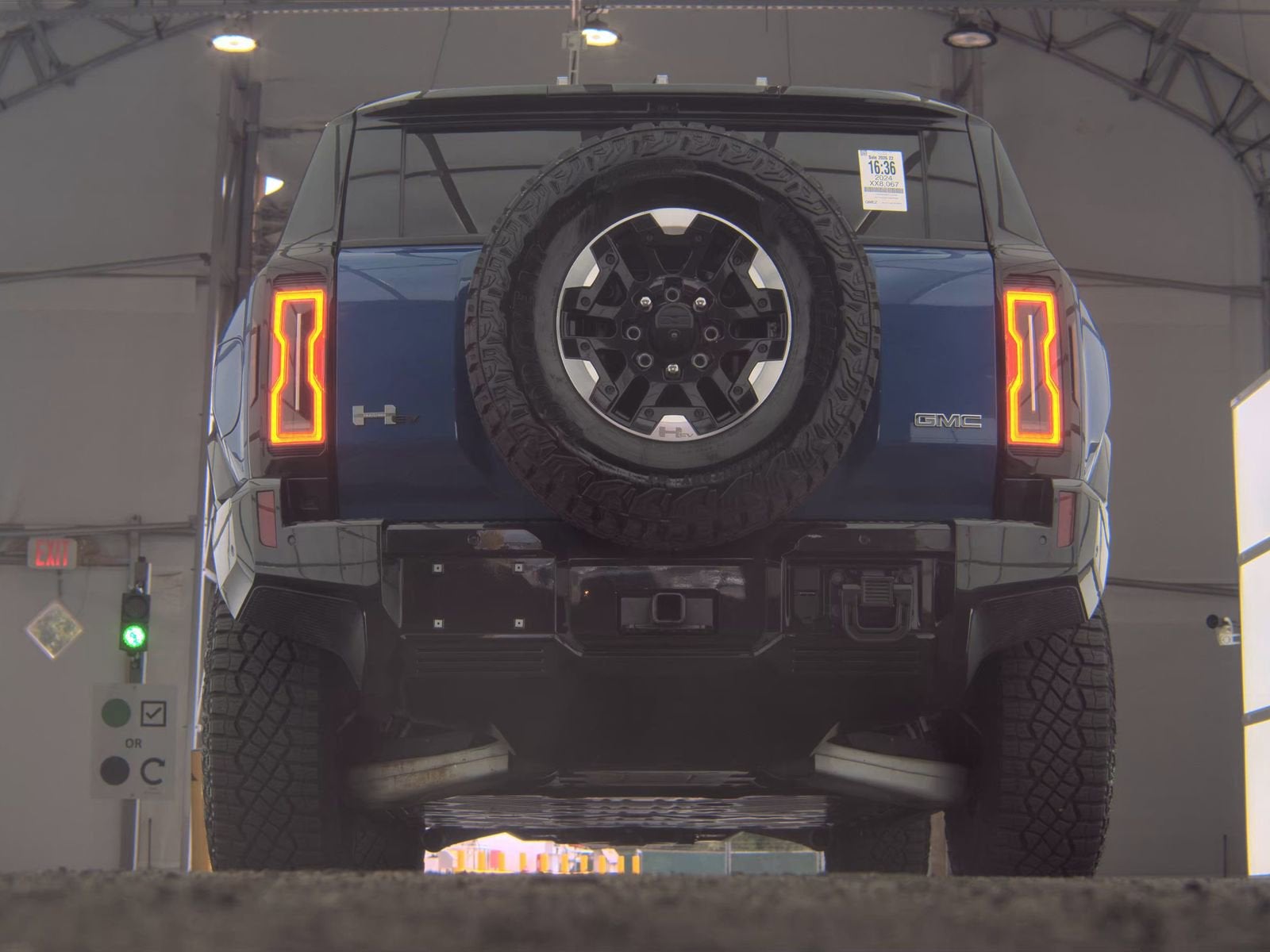 2024 GMC HUMMER EV SUV 2X
