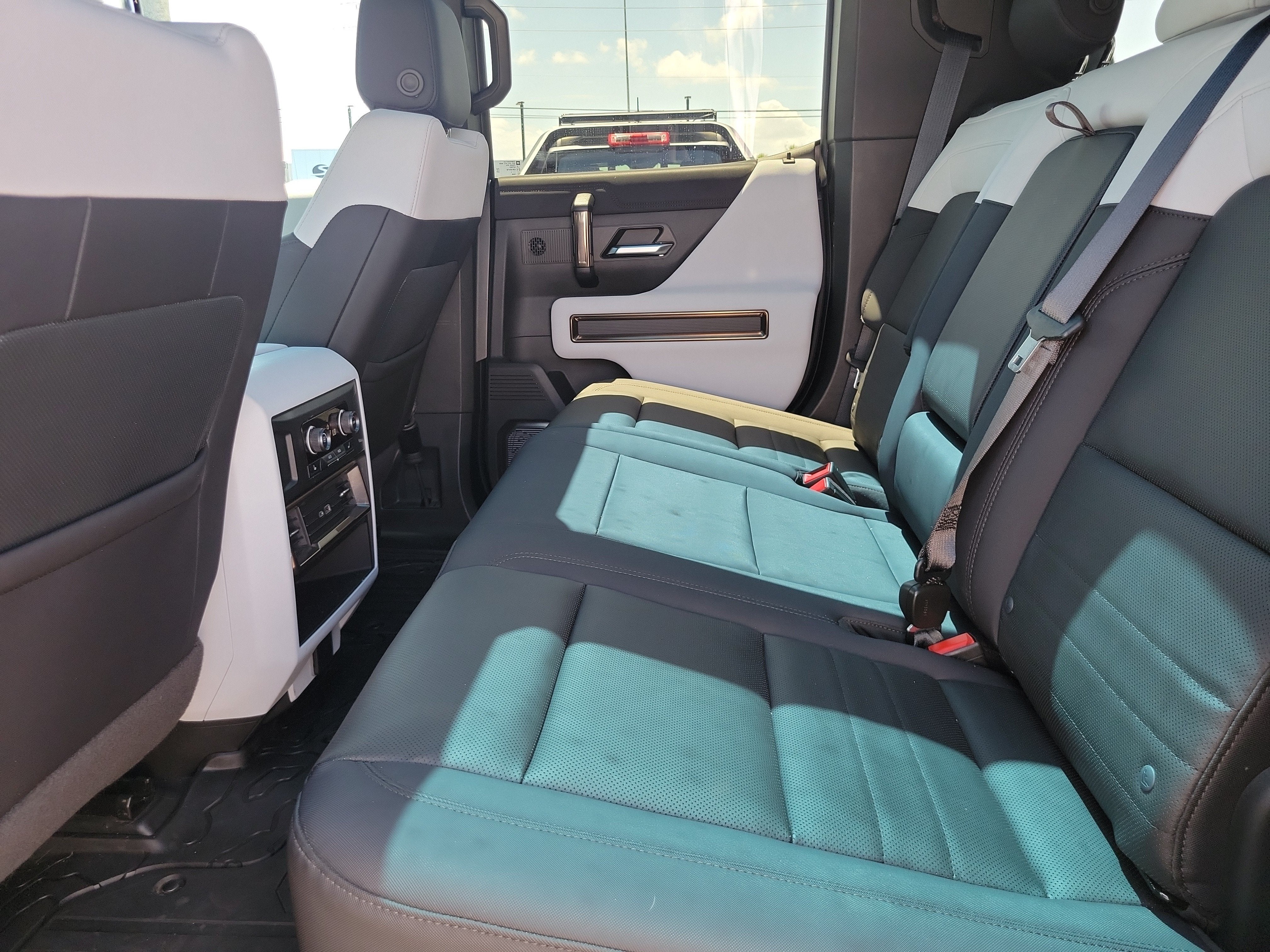 2024 GMC HUMMER EV SUV 2X