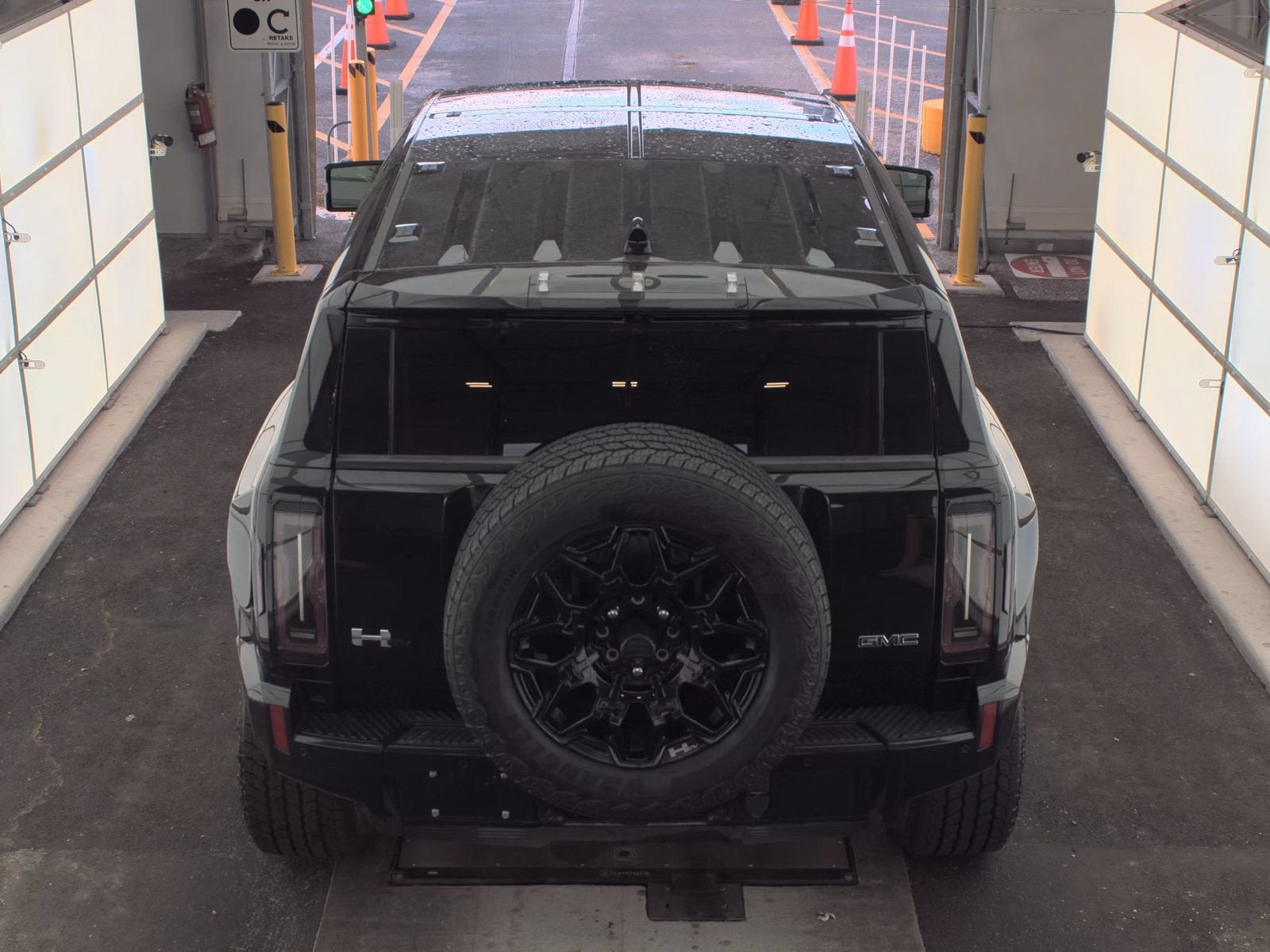 2024 GMC HUMMER EV SUV 2X
