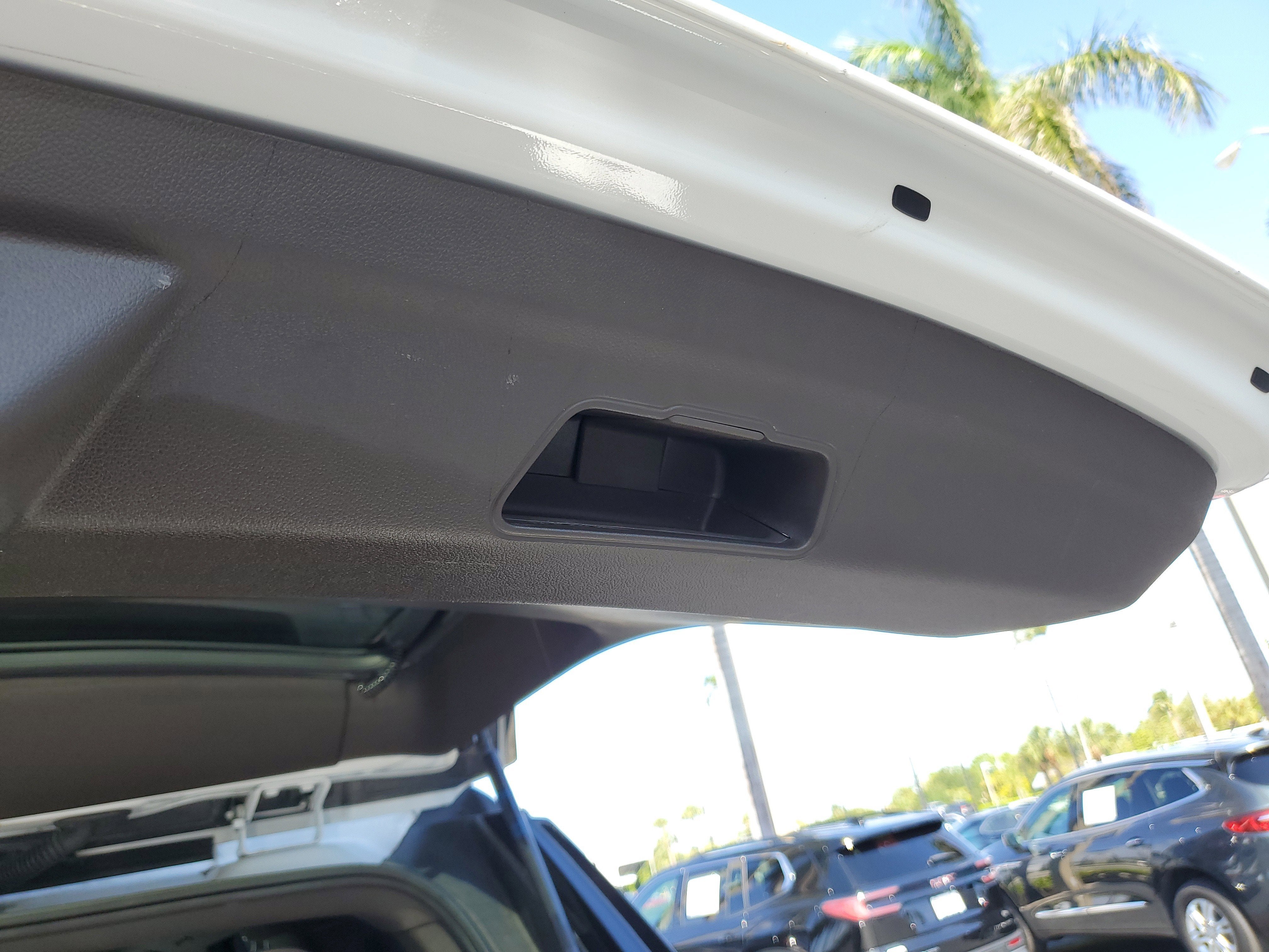 2023 GMC Yukon SLE